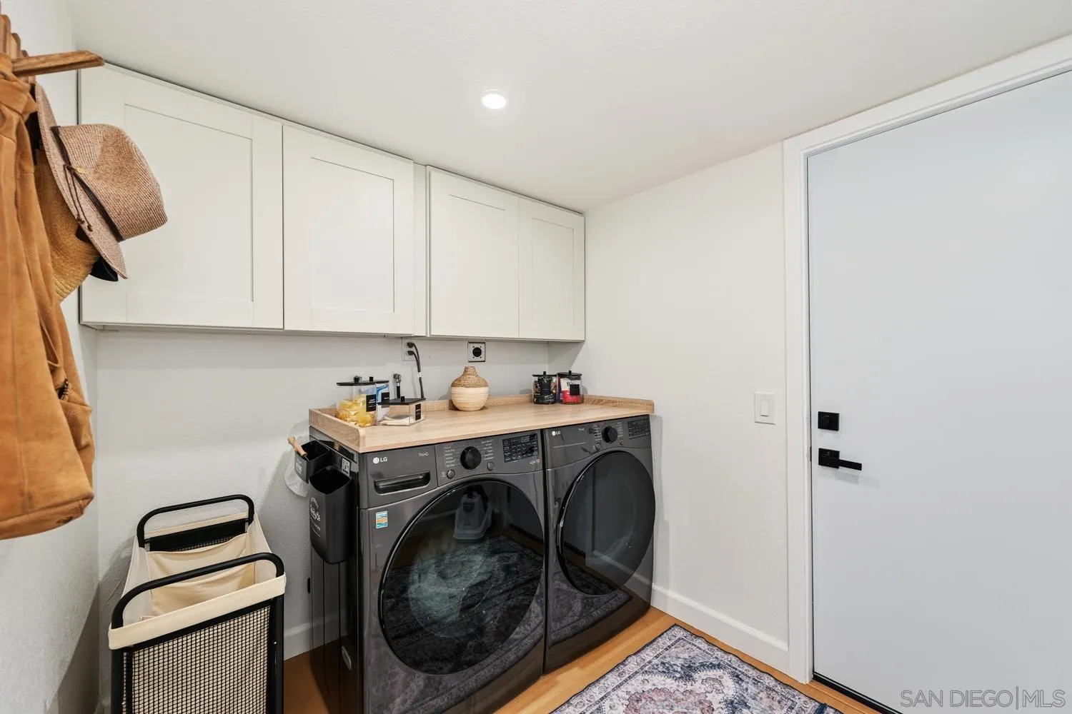 https://cdn.realtyfeed.com/cdn/127/260014846/500afda01e28c970f66759dae5ec4c76.webp