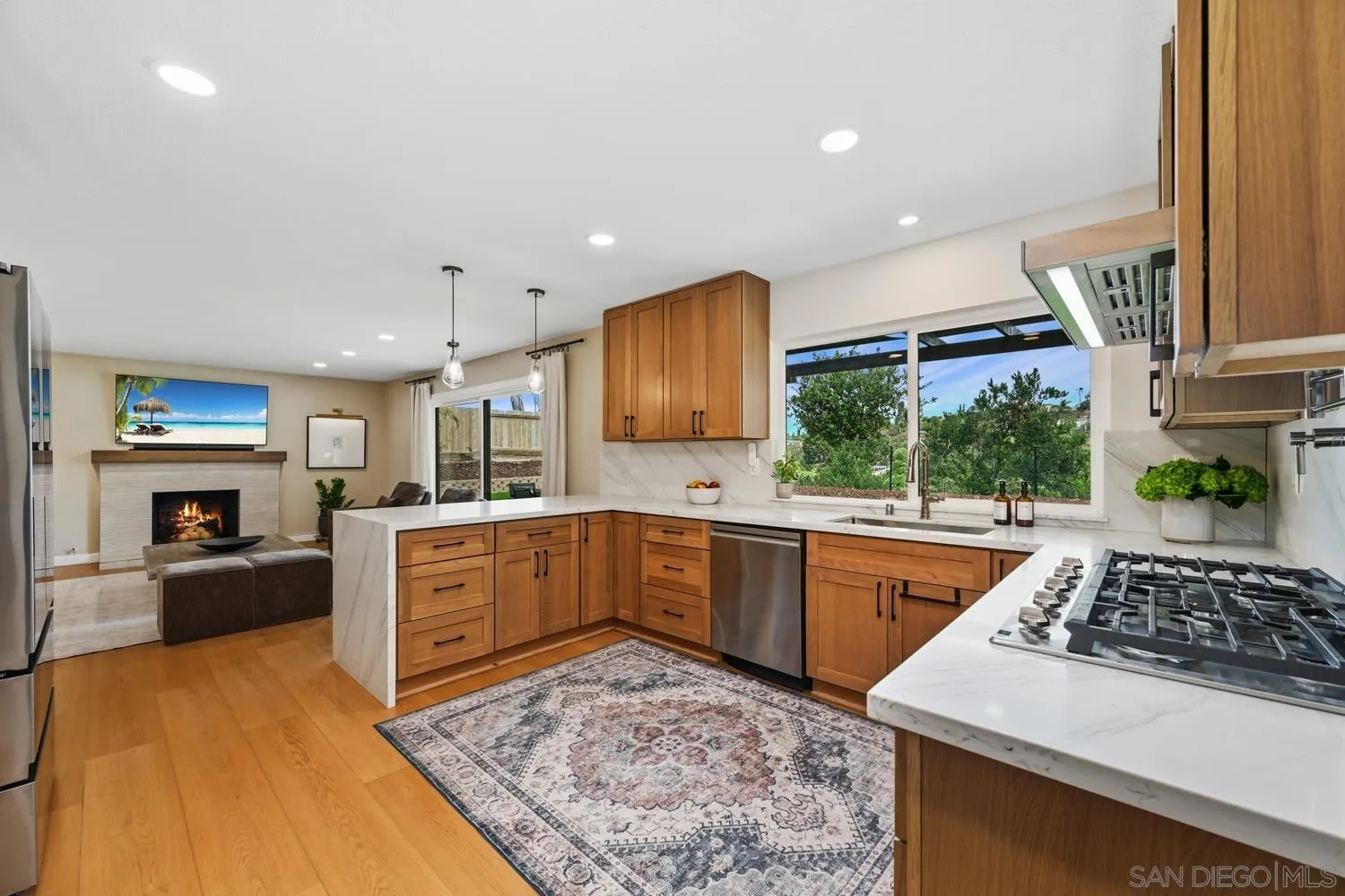 https://cdn.realtyfeed.com/cdn/127/260014846/f77405801f6d83424dfc9c240dcd5150.webp