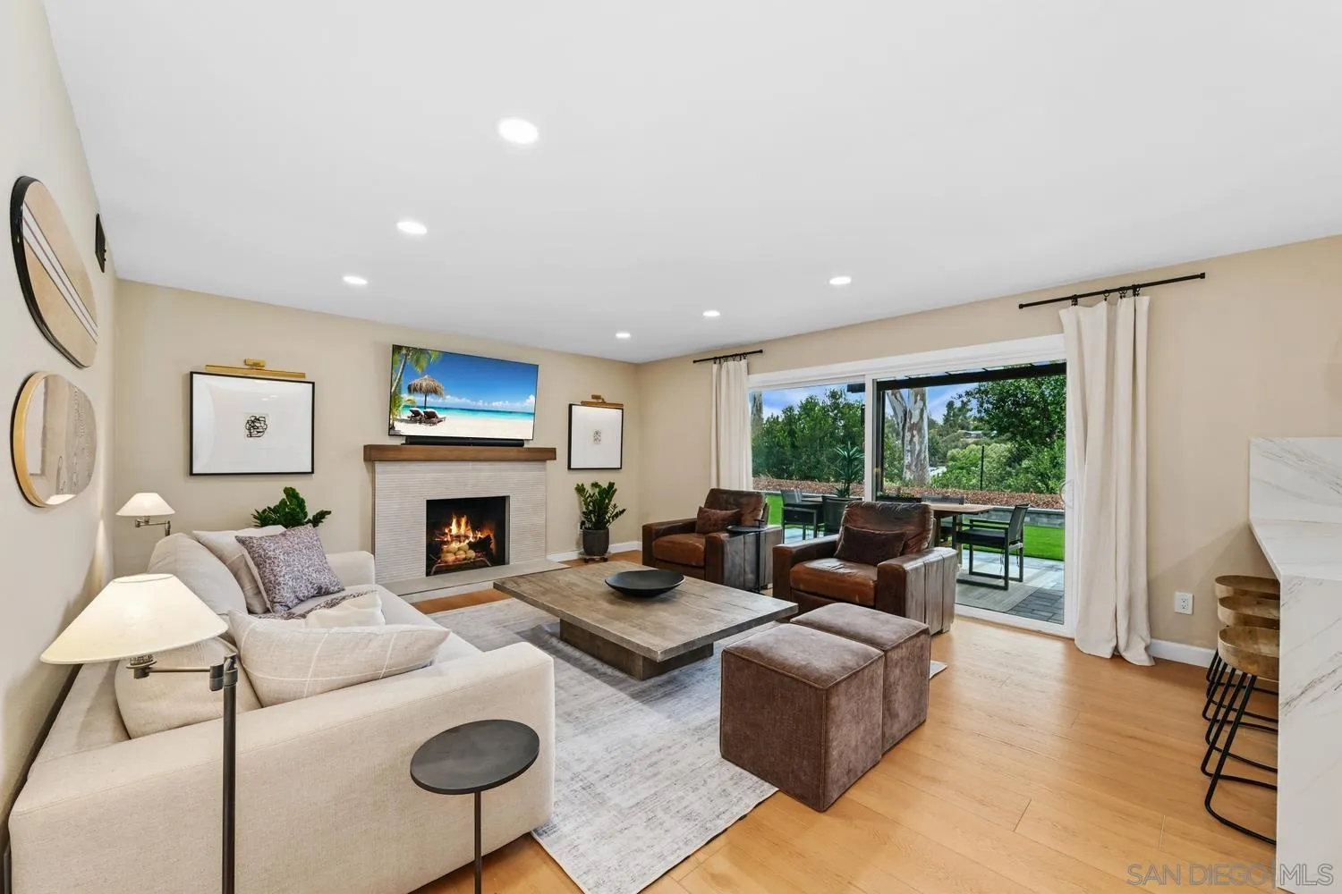 https://cdn.realtyfeed.com/cdn/127/260014846/fd3a9158ace677e00eb050e727e1d1e3.webp