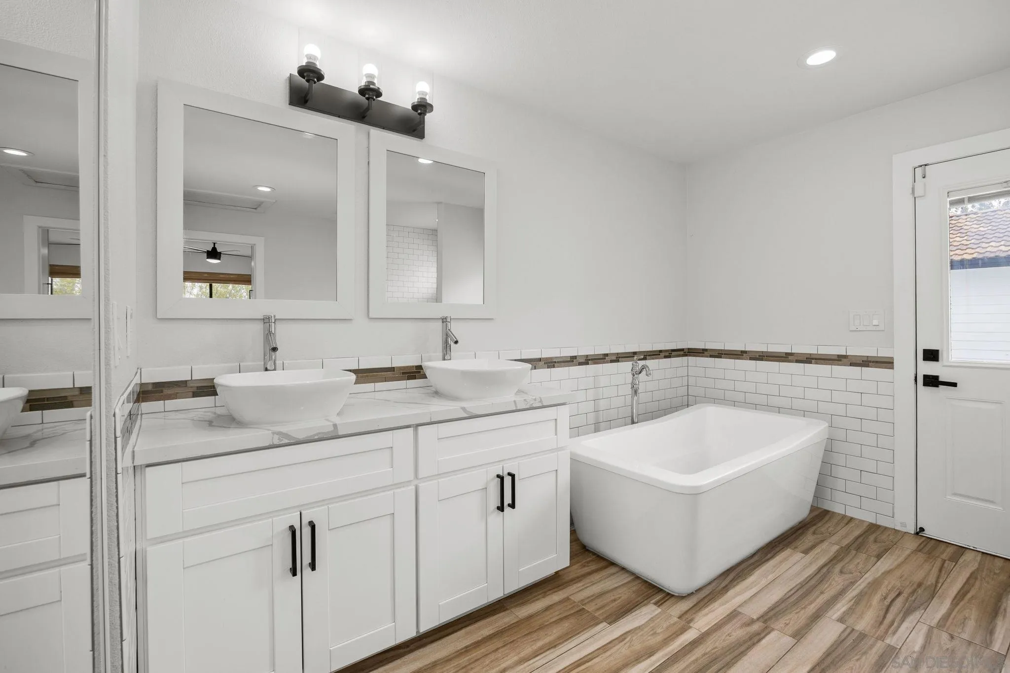 https://cdn.realtyfeed.com/cdn/127/260014849/3fd4518d19bf44860cd4707dde543f05.webp