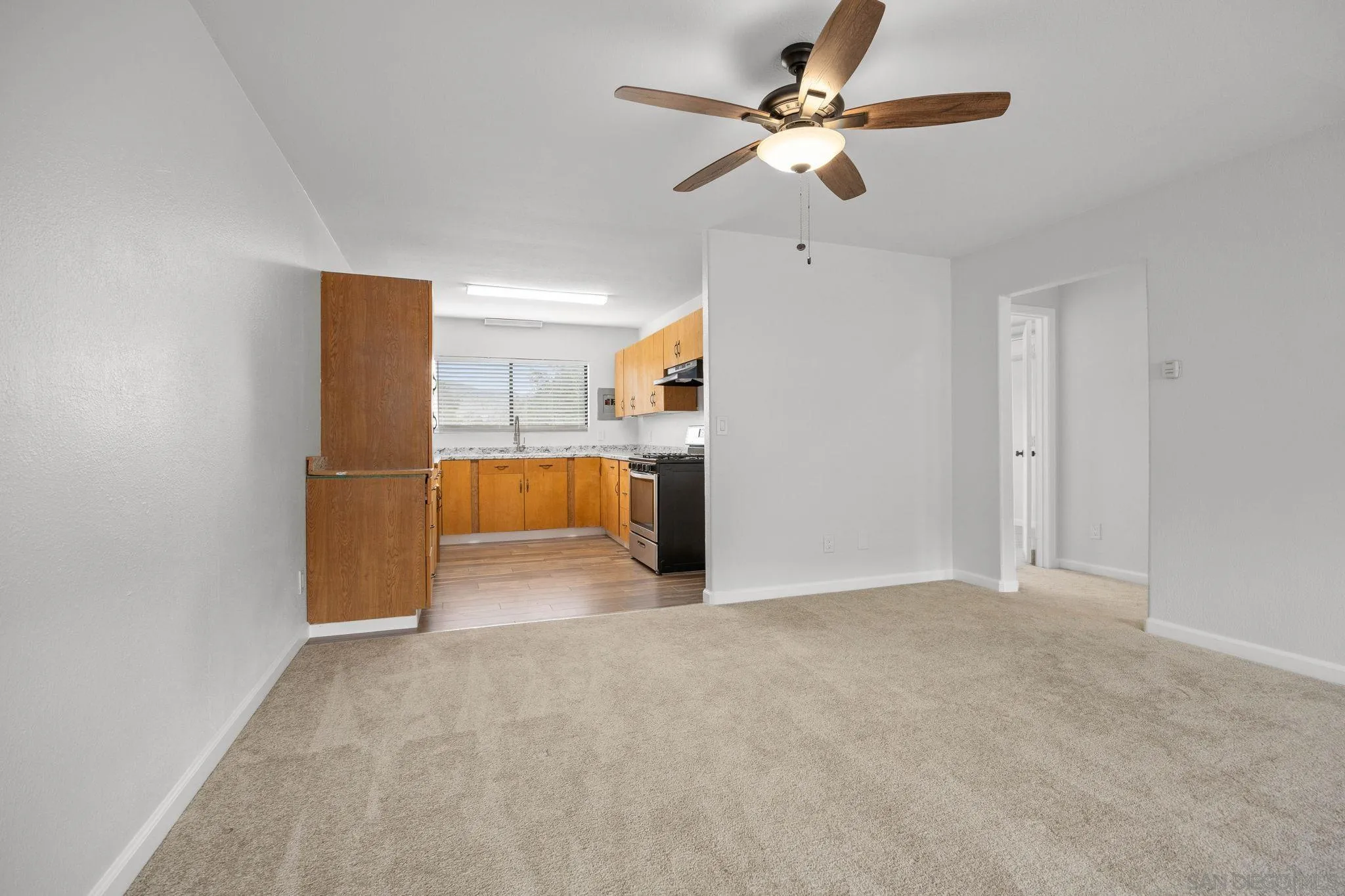 https://cdn.realtyfeed.com/cdn/127/260014849/5deb56dd992f7483d3fafdf3ca72016b.webp