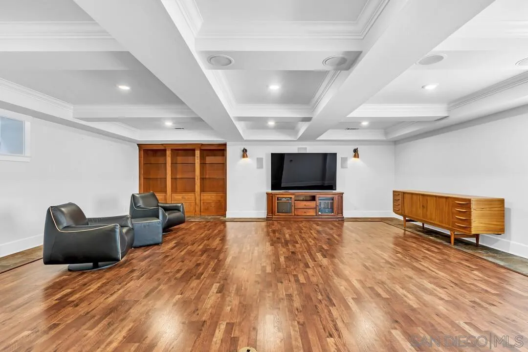 https://cdn.realtyfeed.com/cdn/127/260014850/38fd73f13eecbba1f6371d26ddd516b4.webp