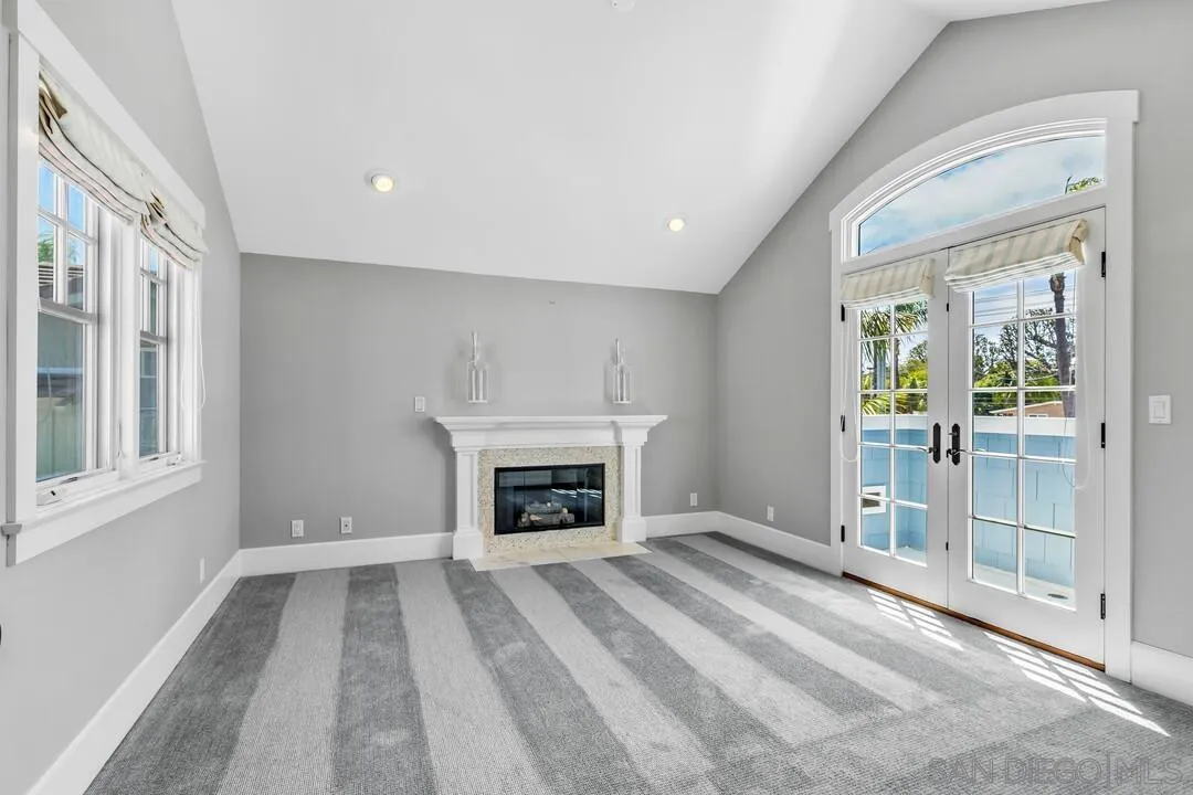 https://cdn.realtyfeed.com/cdn/127/260014850/e33a4d365afcaeea31a933136f6a9c81.webp