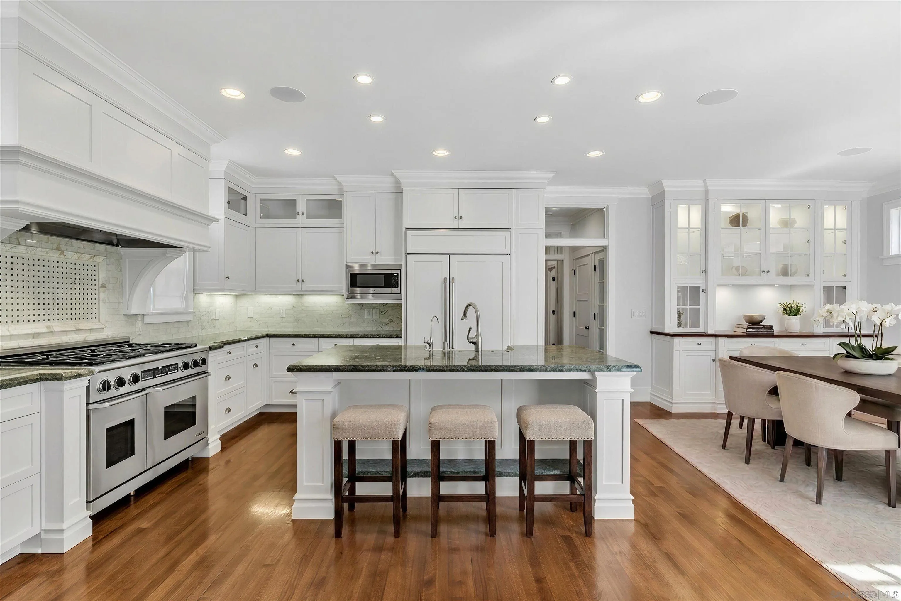 https://cdn.realtyfeed.com/cdn/127/260014850/f24c4170d0a95c10ec45a39afd342aae.webp