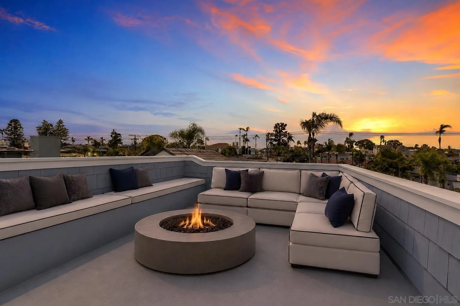 https://cdn.realtyfeed.com/cdn/127/260014850/f4fe8c1dc00579fa882fb4e92a7c23a4.webp