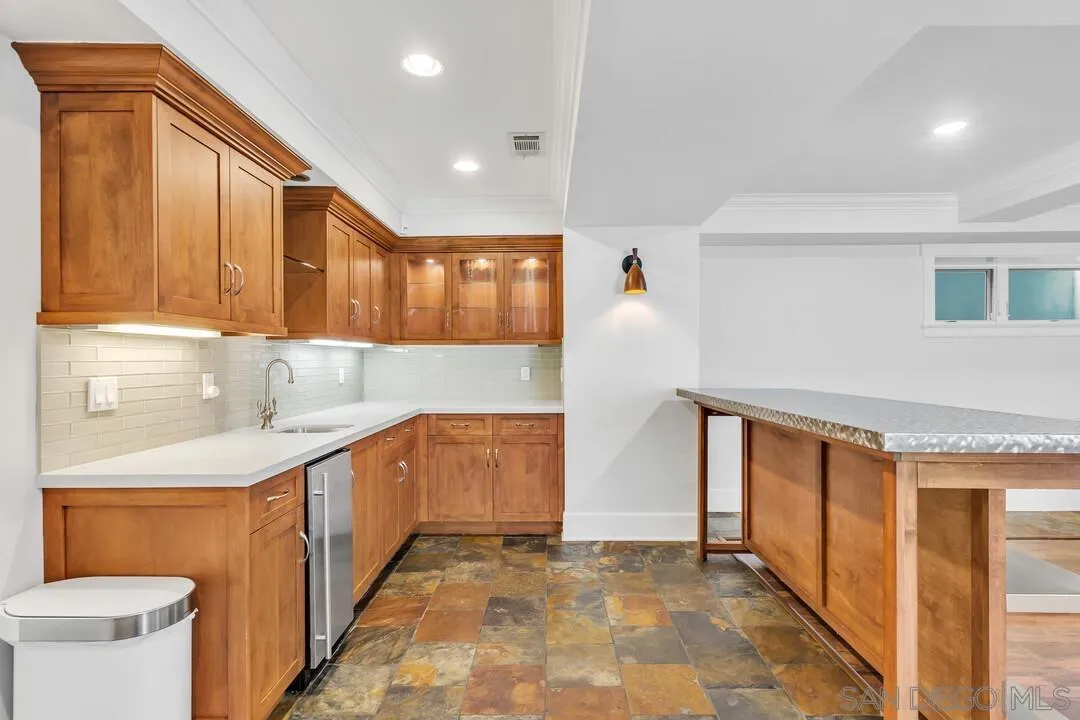 https://cdn.realtyfeed.com/cdn/127/260014850/fcec21d6cb83ef38921cd1adae8519f8.webp