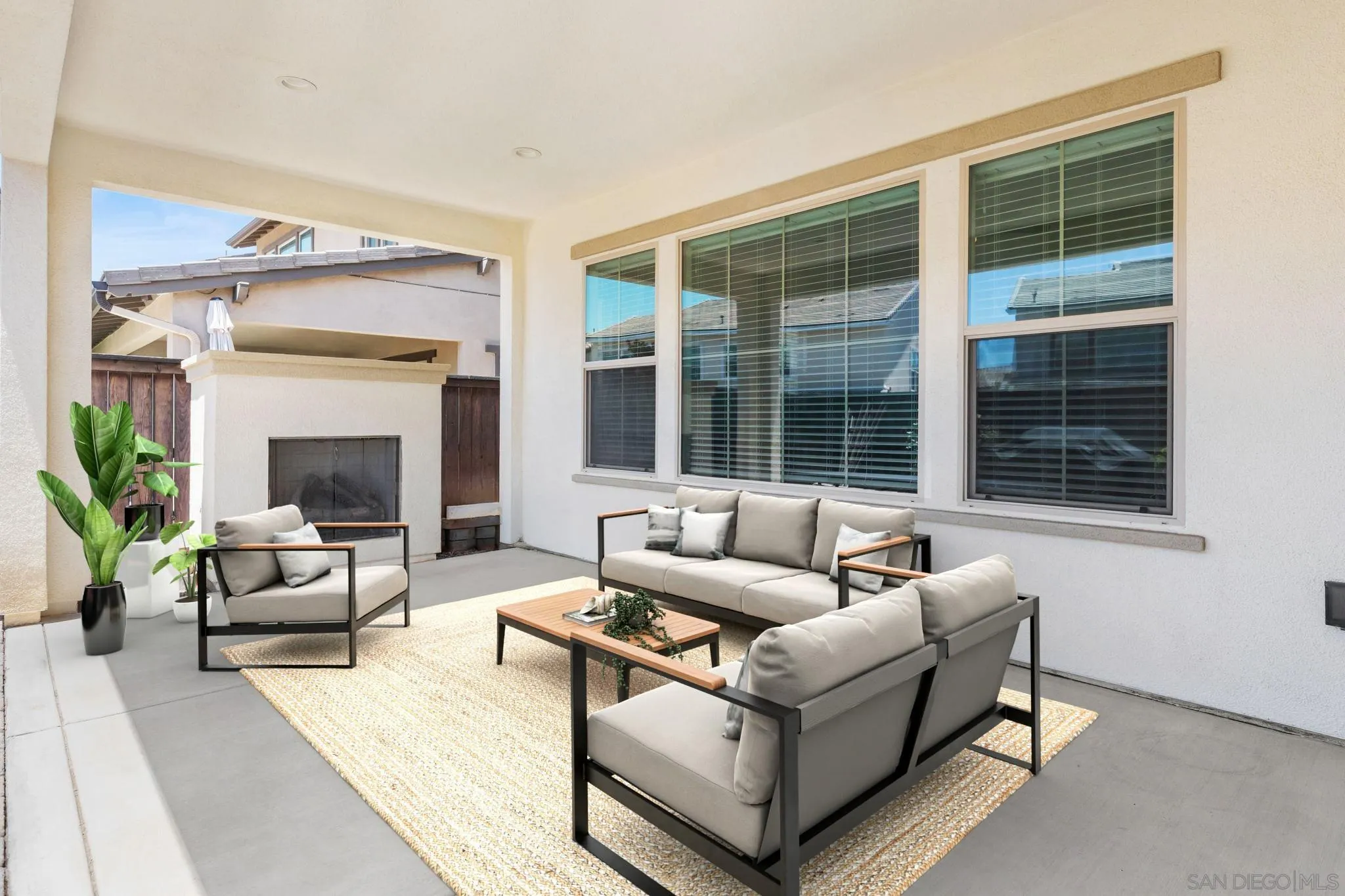 https://cdn.realtyfeed.com/cdn/127/260014852/3c87d9bc4b067df5618c4de250cc9885.webp