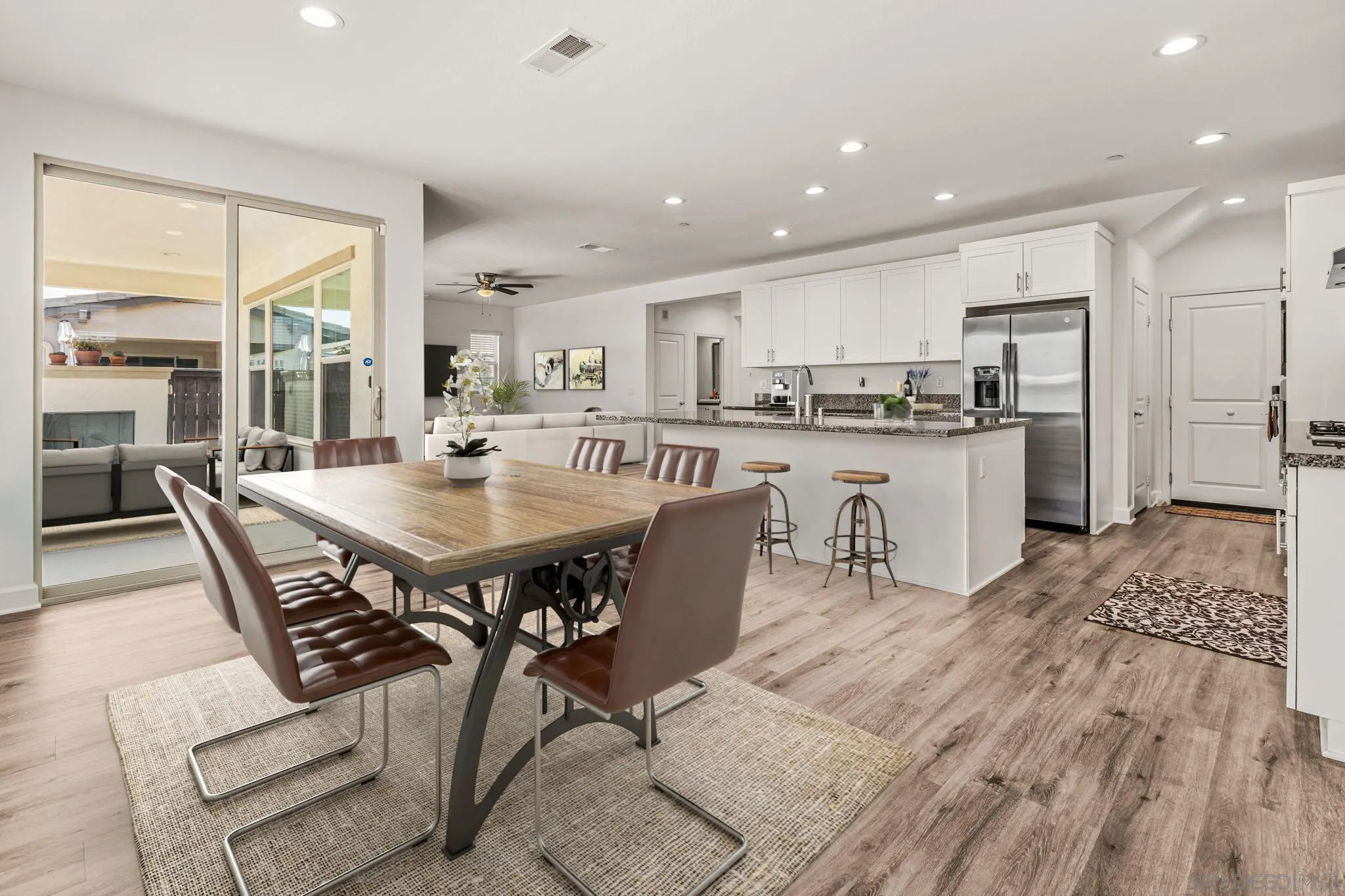 https://cdn.realtyfeed.com/cdn/127/260014852/5d5591092c4f49d1ca581288f5a71c09.webp