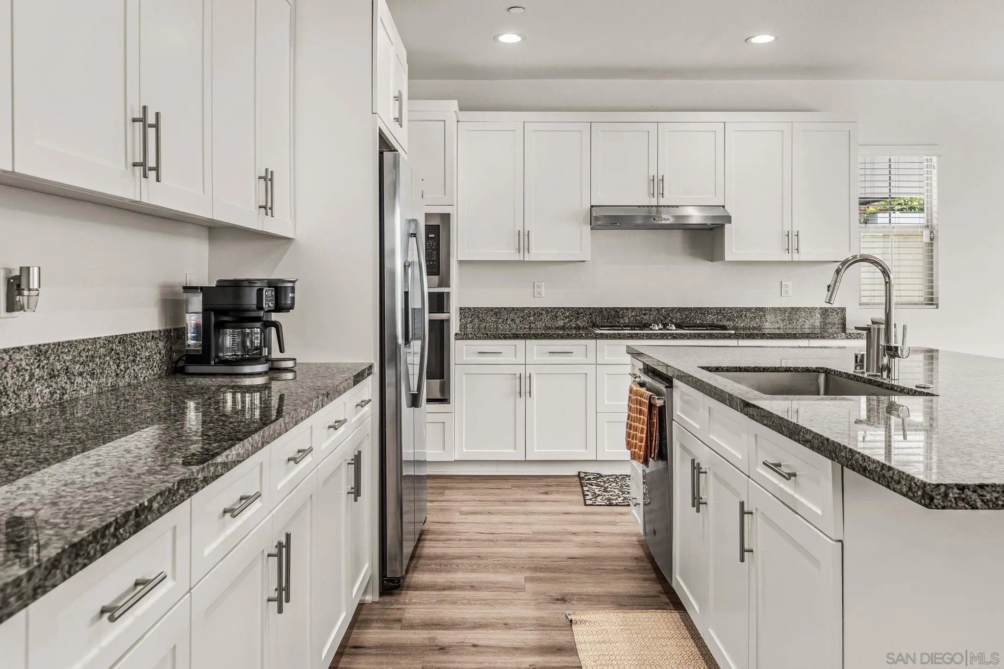 https://cdn.realtyfeed.com/cdn/127/260014852/d57db20c3b23d00bc99dad6bdf7a7ca5.webp