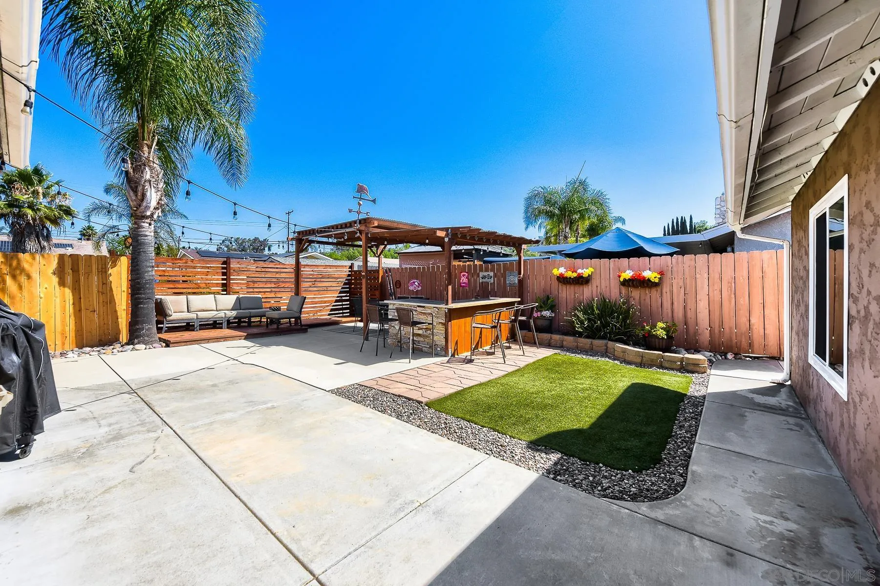 https://cdn.realtyfeed.com/cdn/127/260014854/3edb5a29260da3ff8edb6bbbe5ac41e2.webp