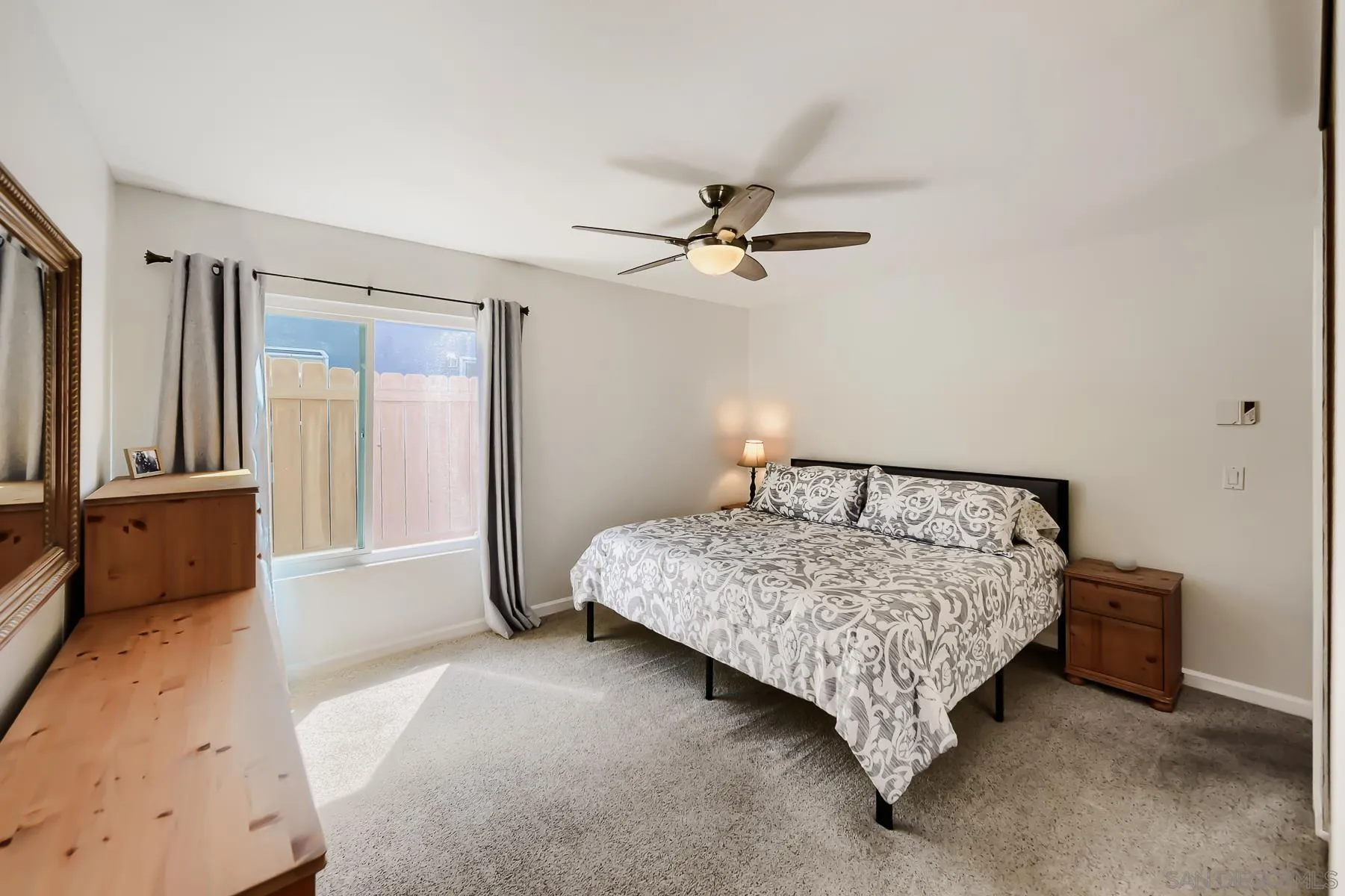 https://cdn.realtyfeed.com/cdn/127/260014854/47245eb6431289294f23b4447c371f28.webp