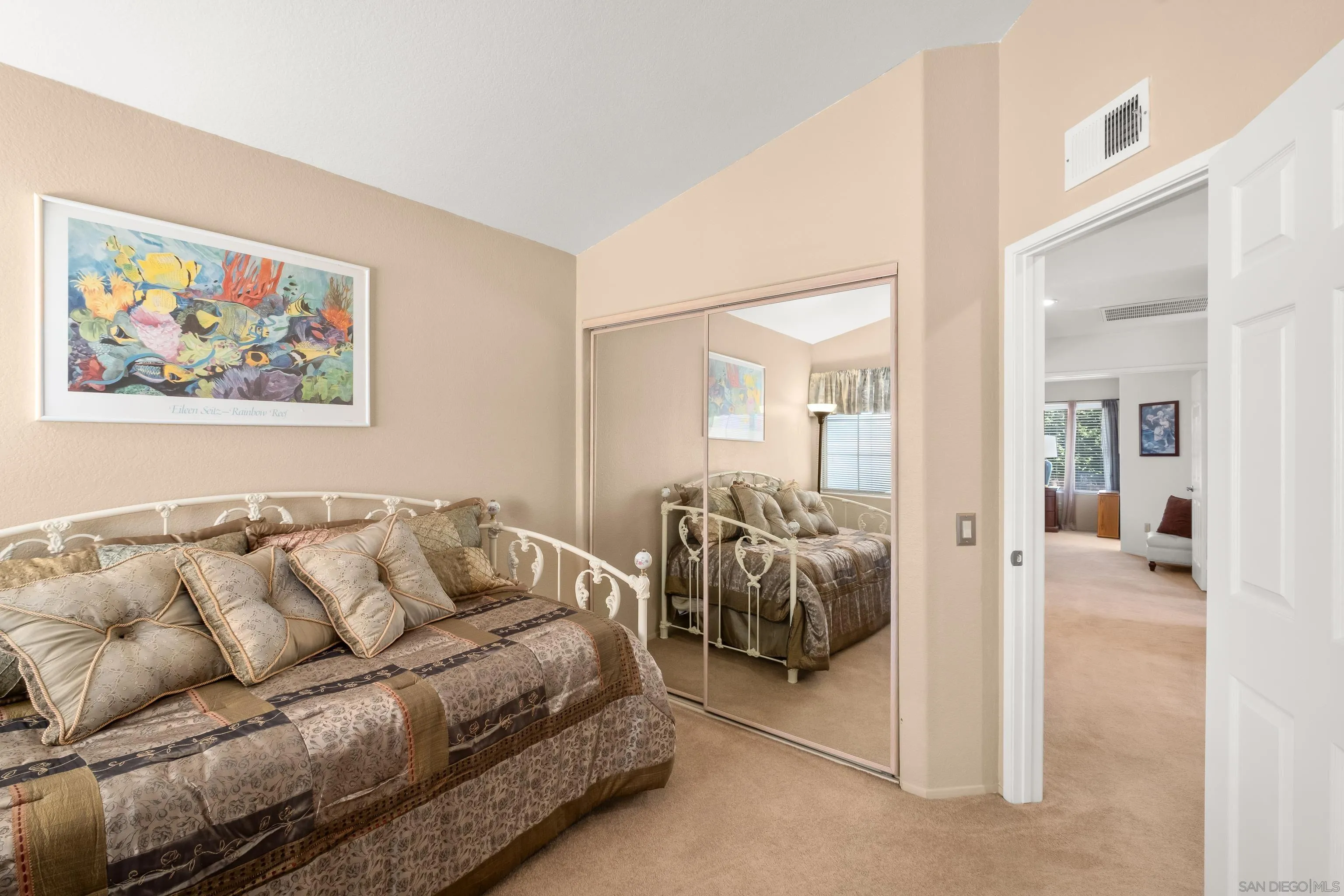 https://cdn.realtyfeed.com/cdn/127/260014855/a2dedf484956309bb630f8c24b488862.webp