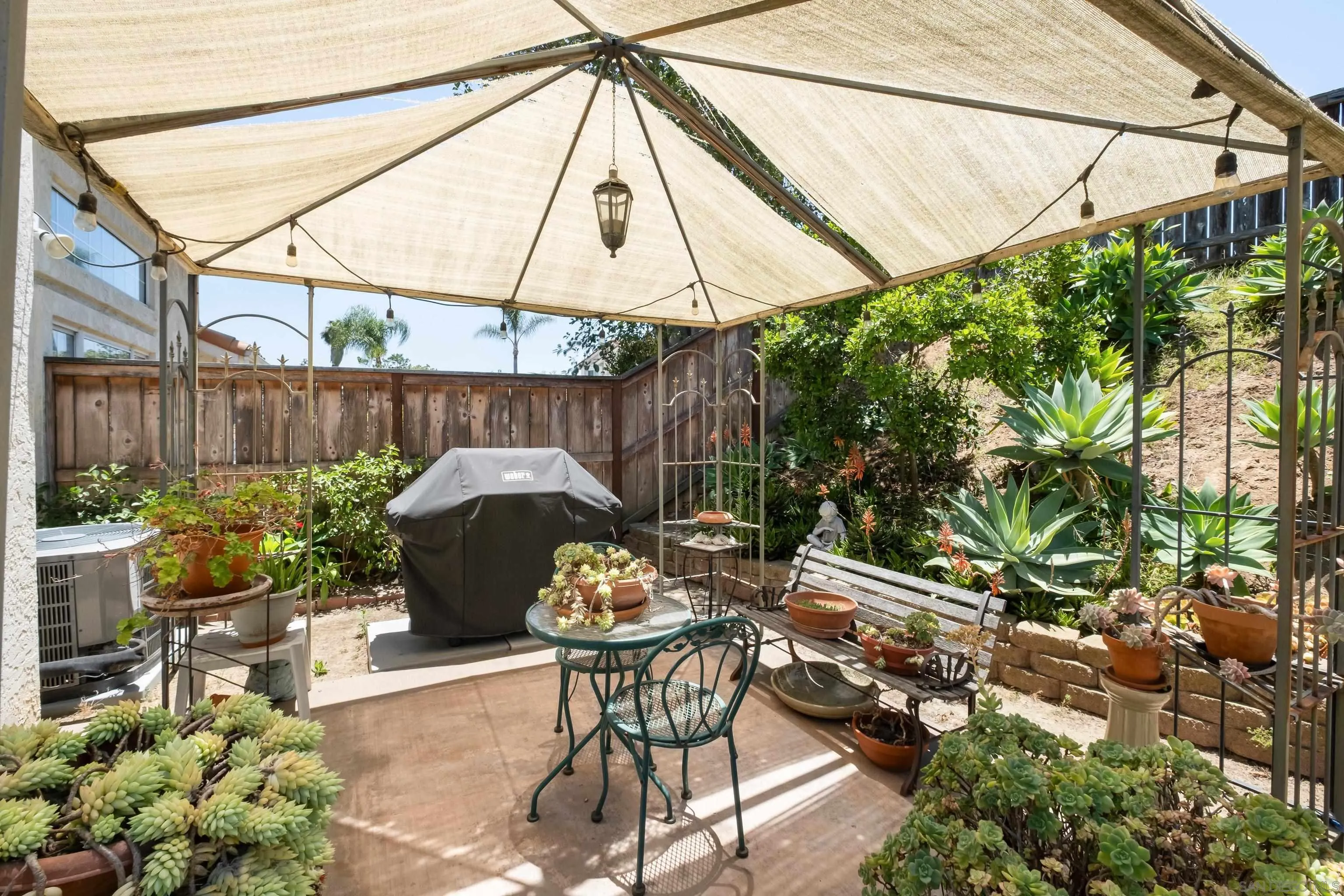 https://cdn.realtyfeed.com/cdn/127/260014855/bd740a0263c5e8cef9a4ff49566d26cf.webp