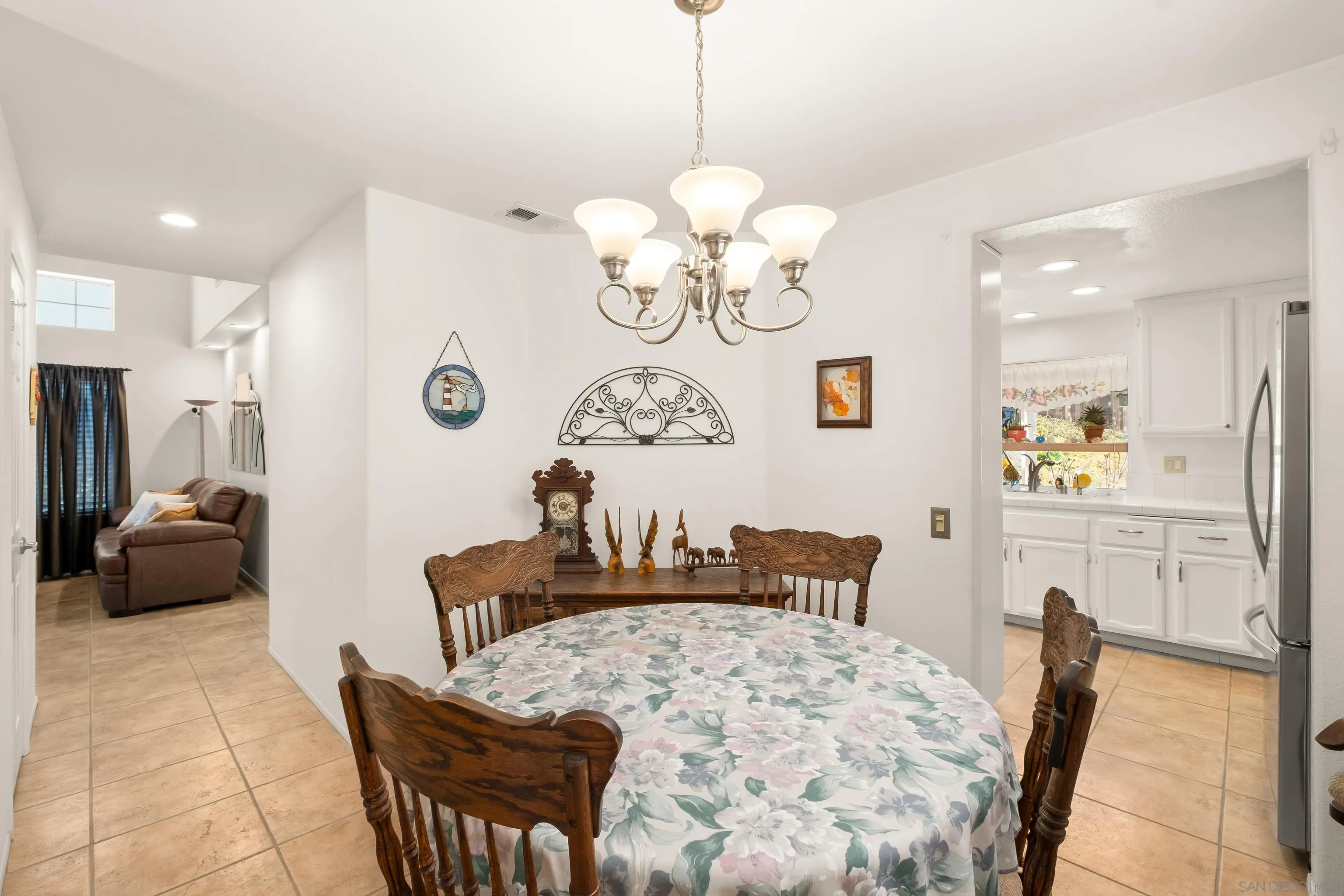 https://cdn.realtyfeed.com/cdn/127/260014855/ddc25f0c4f24a355f854a7b679c64b6d.webp