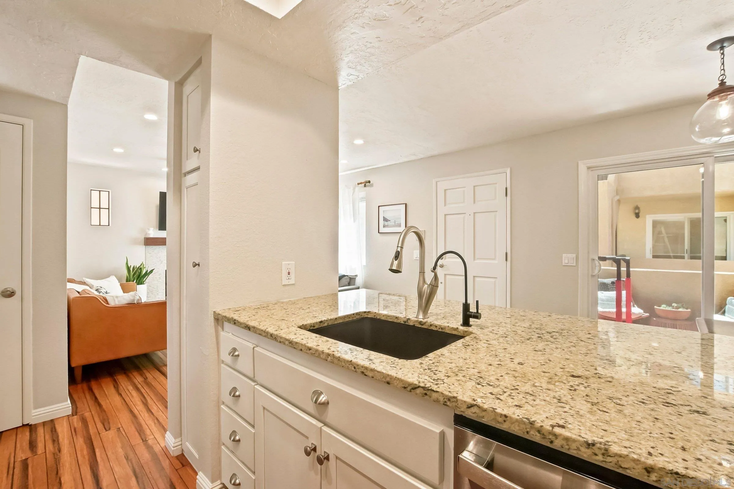 Photo #16: 260014856 Listing: Photo #16