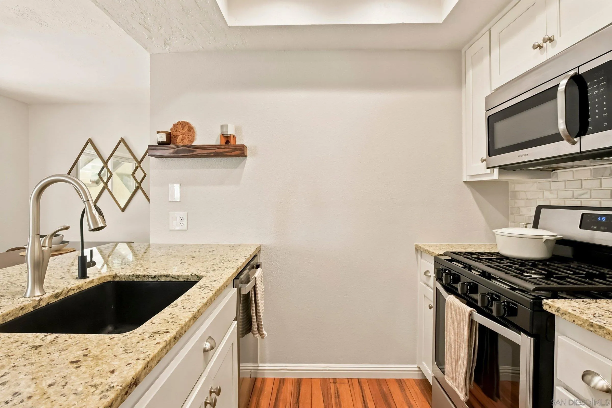 Photo #18: 260014856 Listing: Photo #18