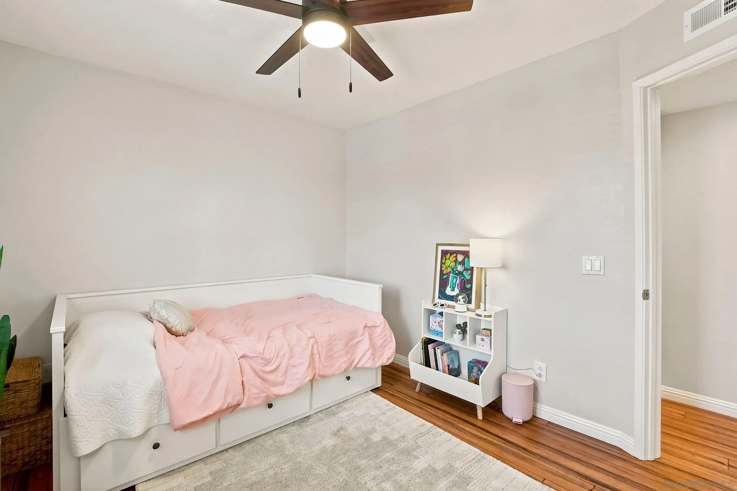 Photo #10: 260014856 Listing: Photo #10