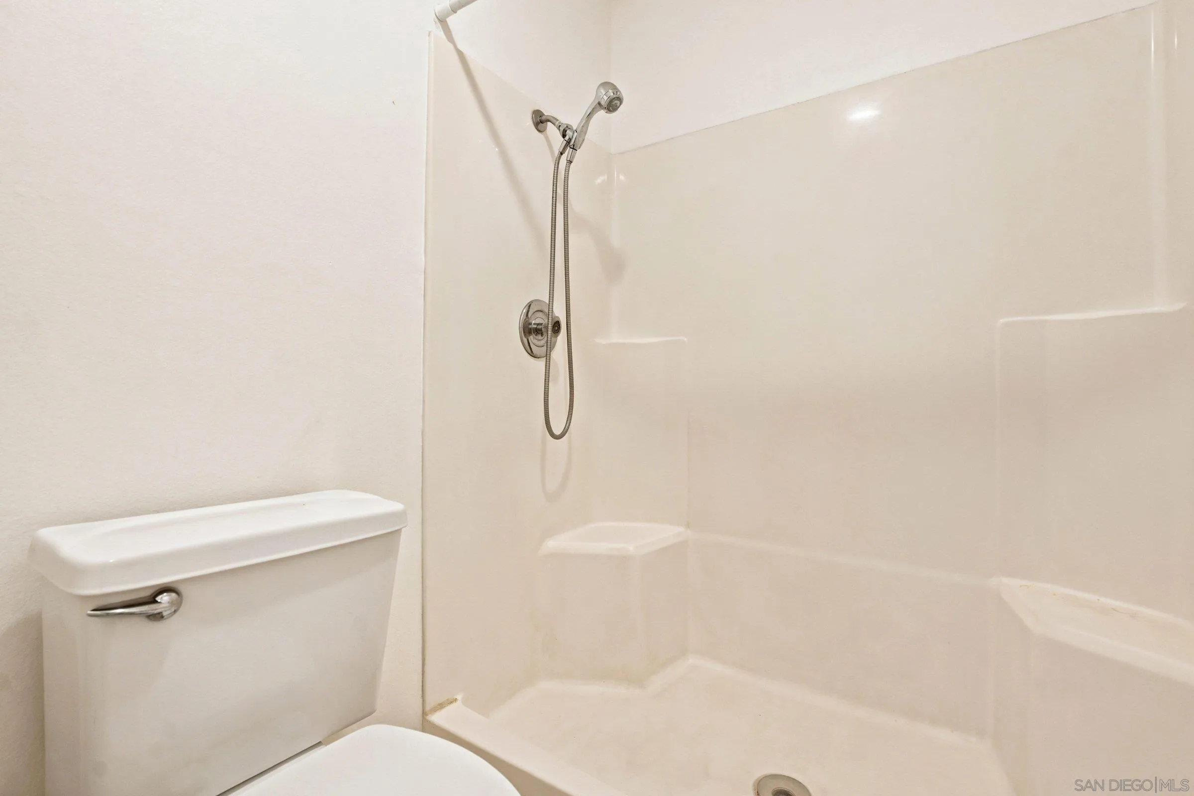 Photo #26: 260014857 Listing: Photo #26