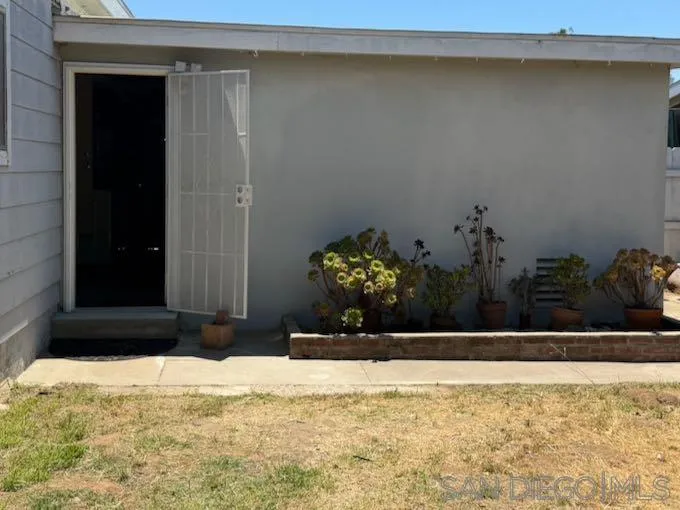 https://cdn.realtyfeed.com/cdn/127/260014859/d05f8acec6dd3a2cf68d4676730d3e4f.webp