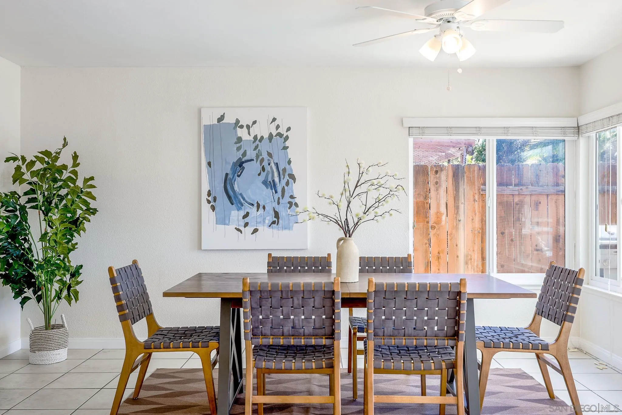https://cdn.realtyfeed.com/cdn/127/260014860/06792e69e8894902fb2e97d449fd65b9.webp