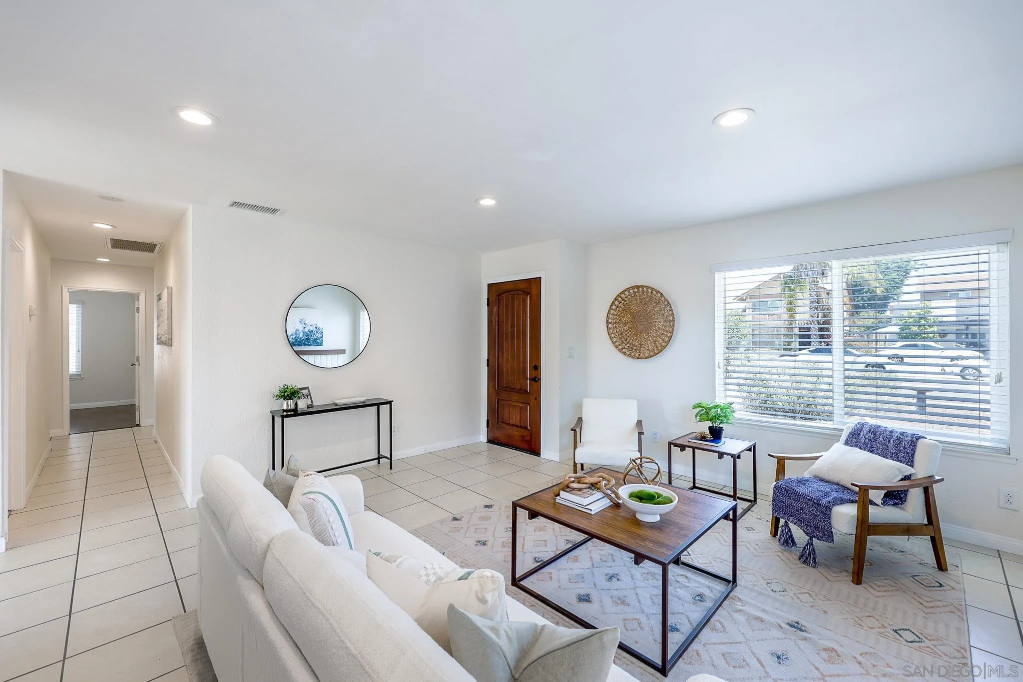 https://cdn.realtyfeed.com/cdn/127/260014860/4385d21516befd32c2642a6a5002b922.webp