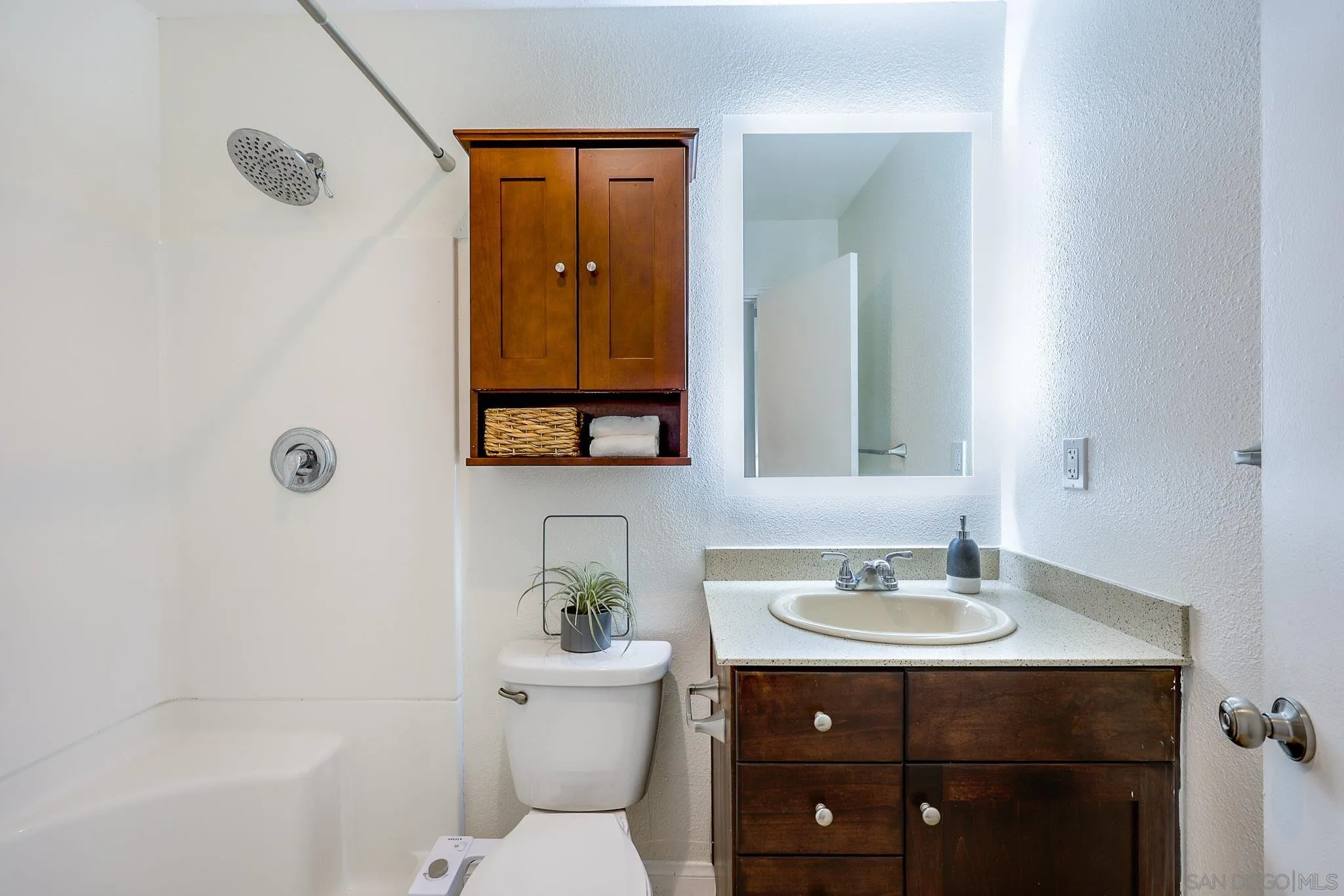 https://cdn.realtyfeed.com/cdn/127/260014860/9aa04fdcce2ae6bd6cfe9150592c6ea0.webp
