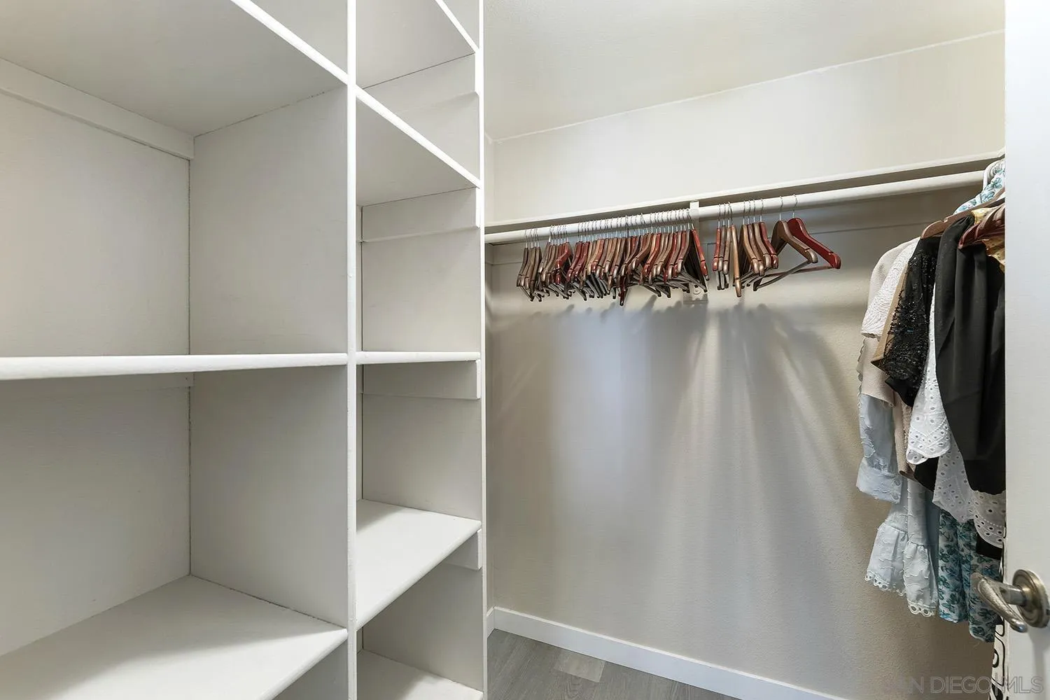 https://cdn.realtyfeed.com/cdn/127/260014866/01f6432ab6a211b532a0585778793ff4.webp