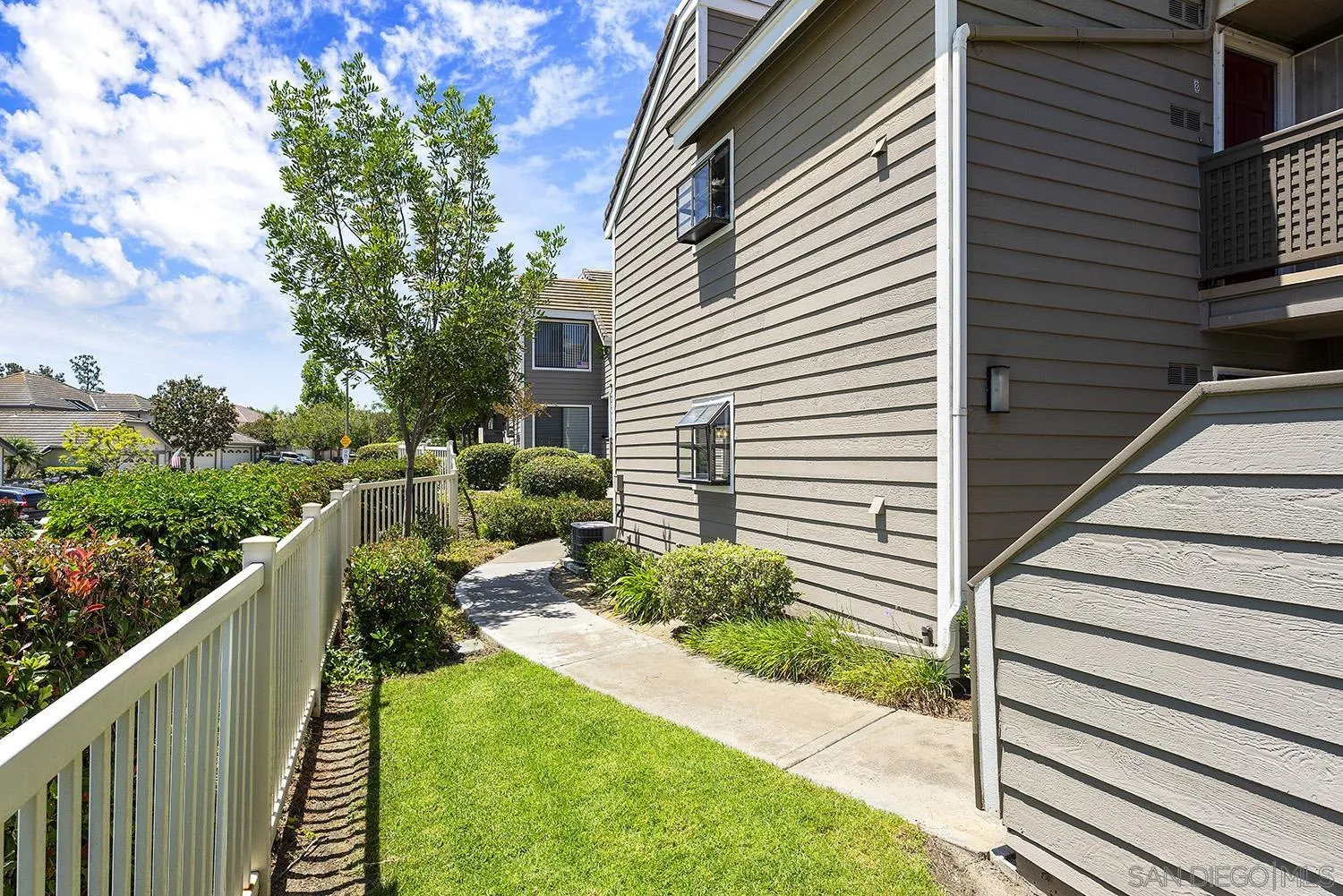 https://cdn.realtyfeed.com/cdn/127/260014866/249ce5cbe5ef7175f7e5602fd2ca4c5d.webp