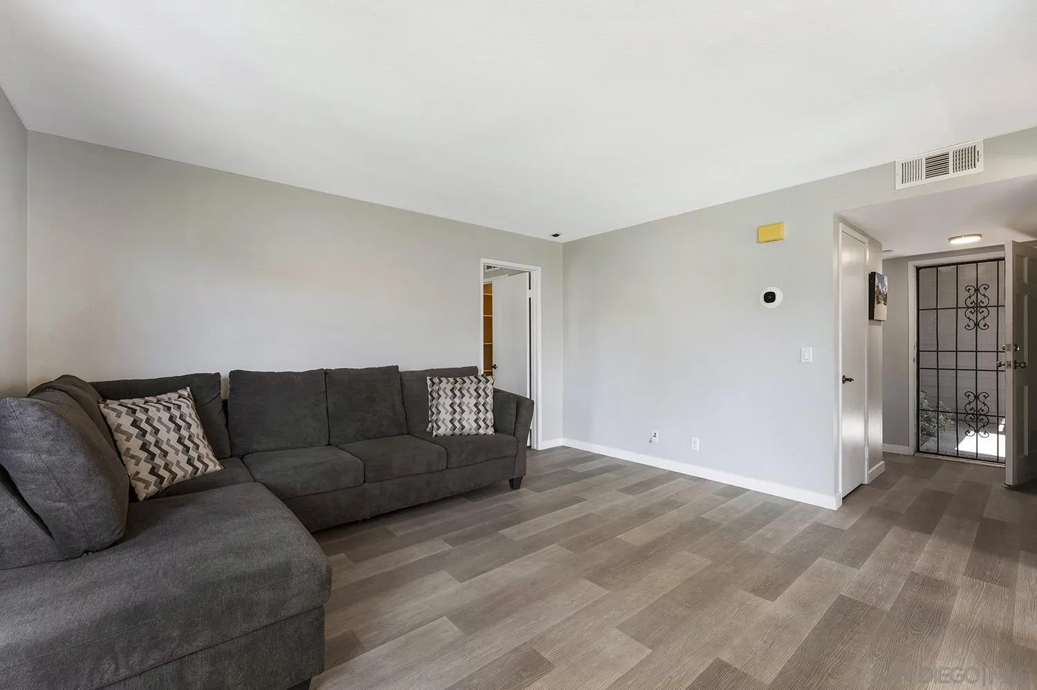 https://cdn.realtyfeed.com/cdn/127/260014866/3b412811b8f0e555ce2c8dc9ae76f771.webp