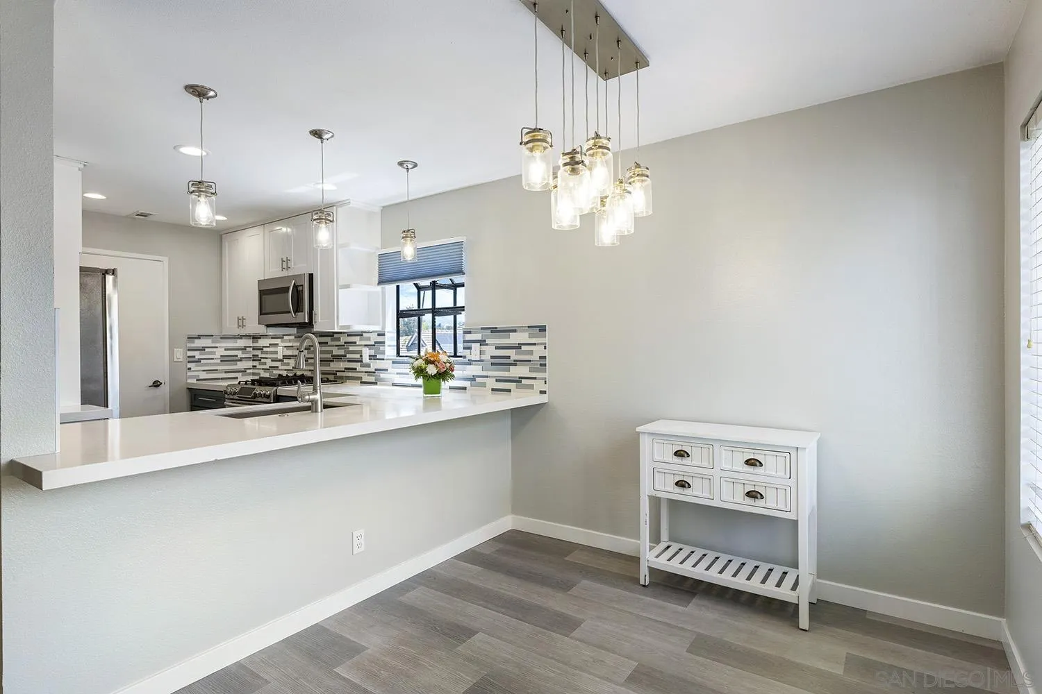 https://cdn.realtyfeed.com/cdn/127/260014866/50bba24b9e6f52e252b9f0da7bab7758.webp