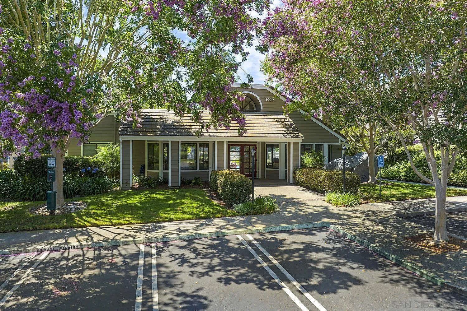 https://cdn.realtyfeed.com/cdn/127/260014866/51af0dea9f6cbf510a7be77f587cce54.webp