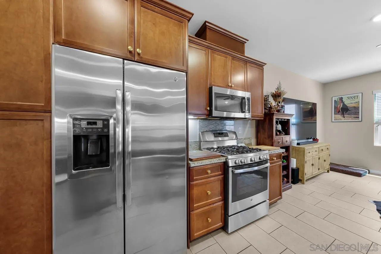 Photo #7: 260014867 Listing: Photo #7