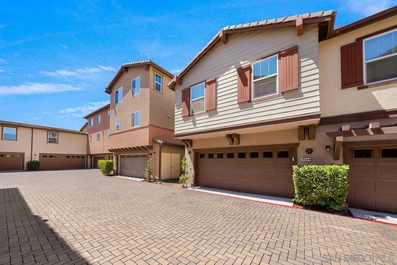 Photo #33: 260014867 Listing: Photo #33