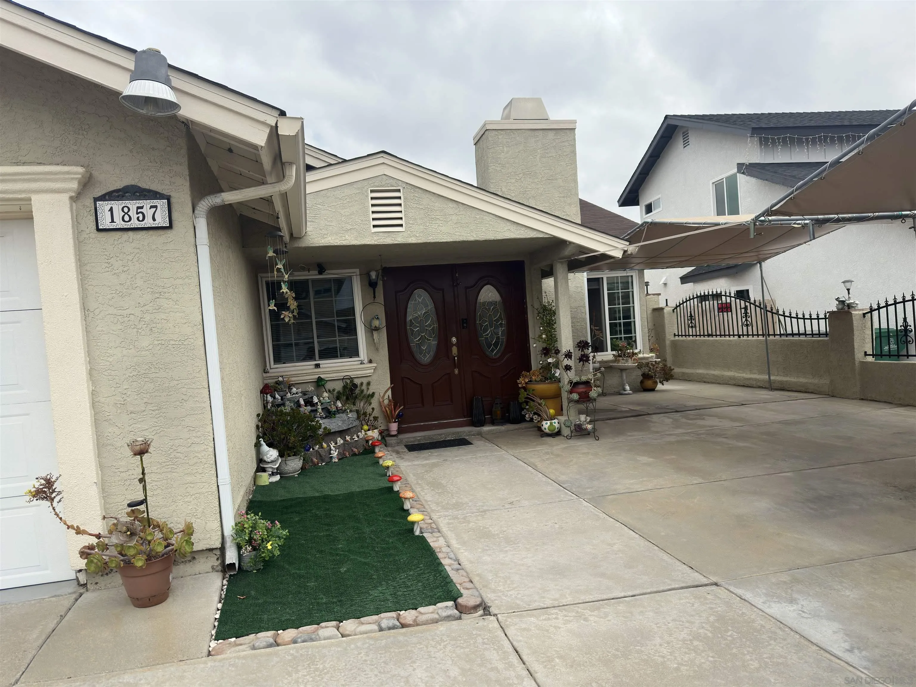 https://cdn.realtyfeed.com/cdn/127/260014871/bdc95df48226f37d0e5ab382f84ef4b9.webp