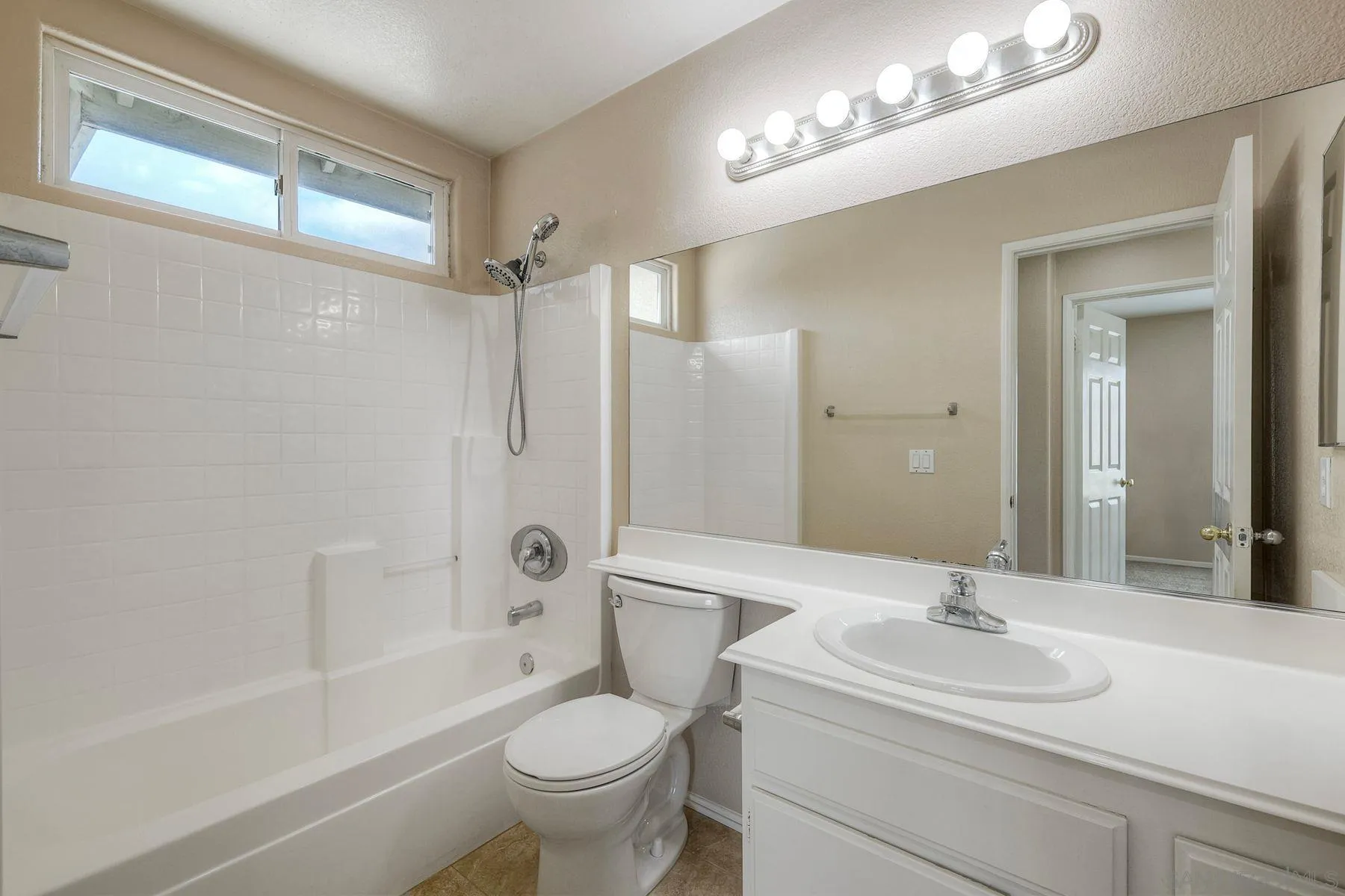 https://cdn.realtyfeed.com/cdn/127/260014872/9102daf8de6370c57534722fa80c4d06.webp
