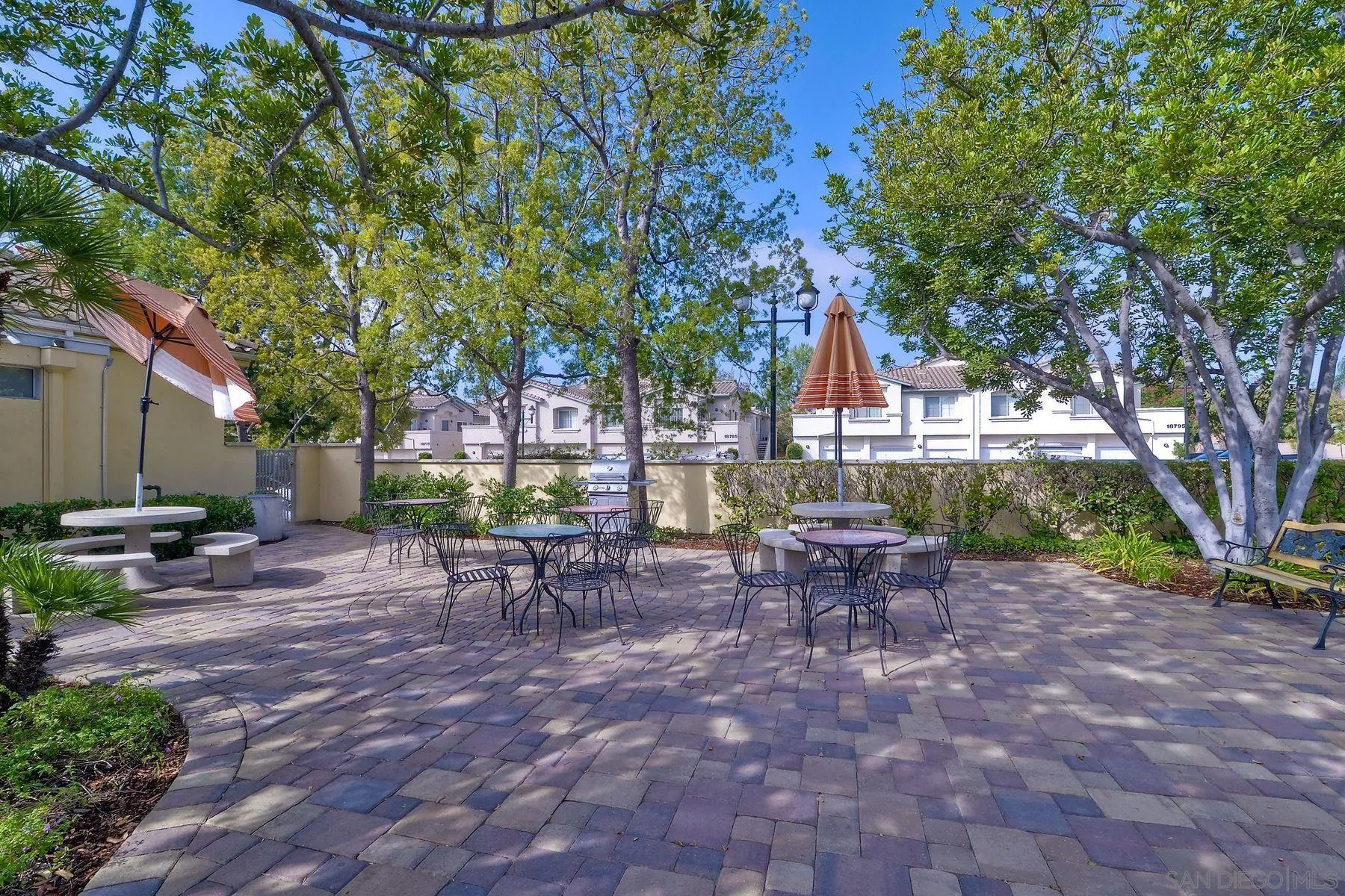 https://cdn.realtyfeed.com/cdn/127/260014872/ebc7fb0dfd235800fa47fe714f97e280.webp