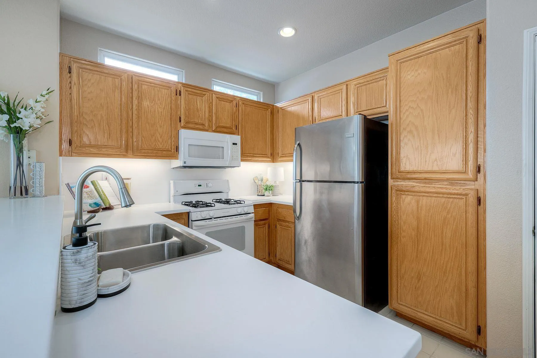 https://cdn.realtyfeed.com/cdn/127/260014872/f9e56b885ea82892dedf30a0227f2fef.webp
