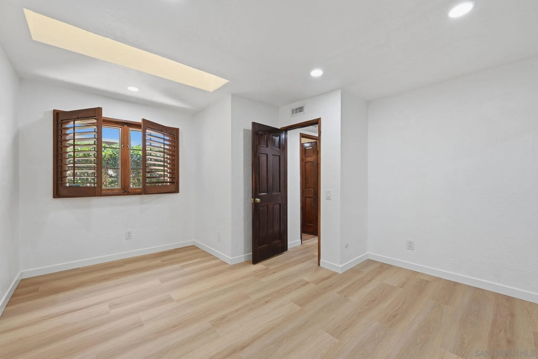 Photo #23: 260014874 Listing: Photo #23