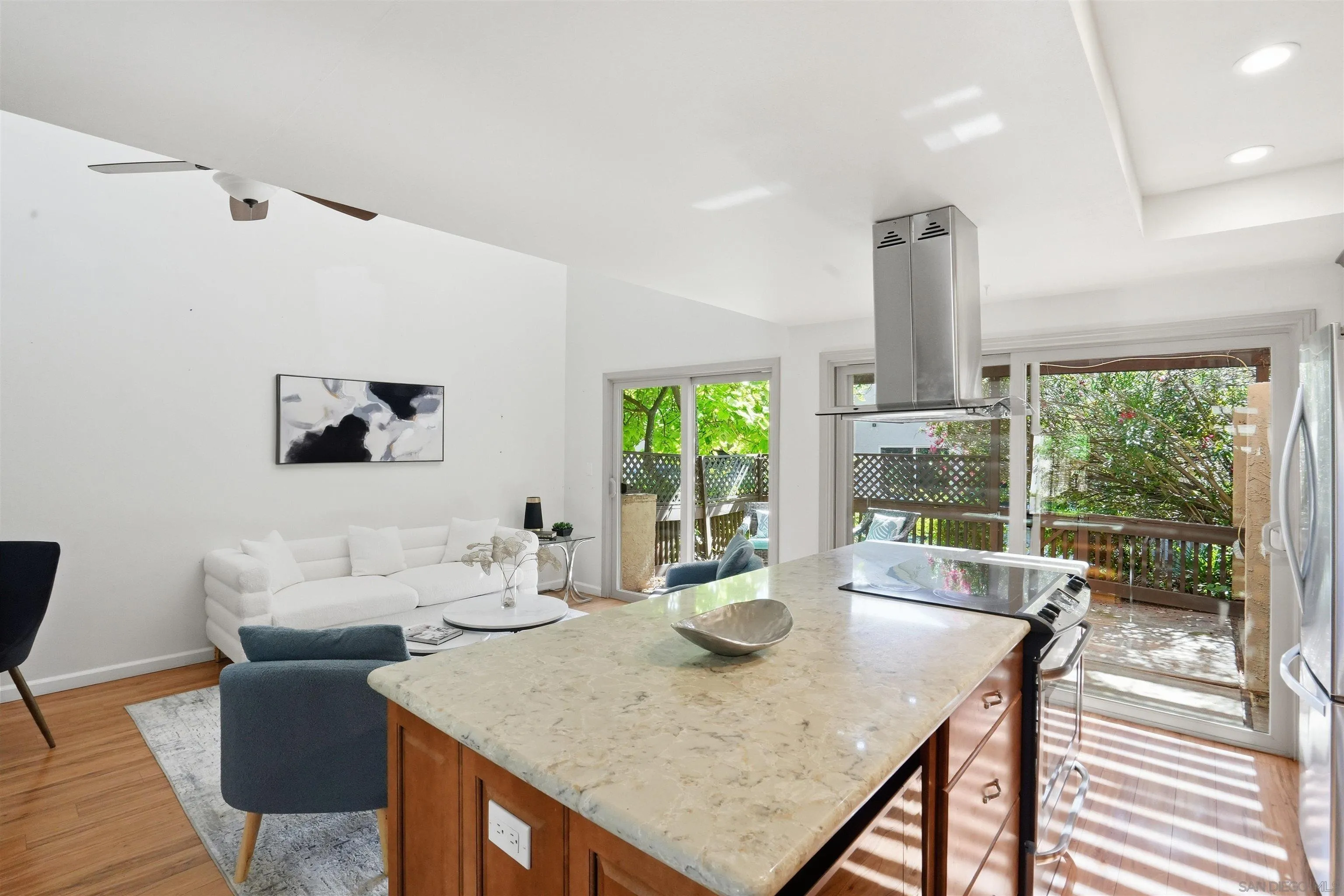Photo #11: 260014875 Listing: Photo #11