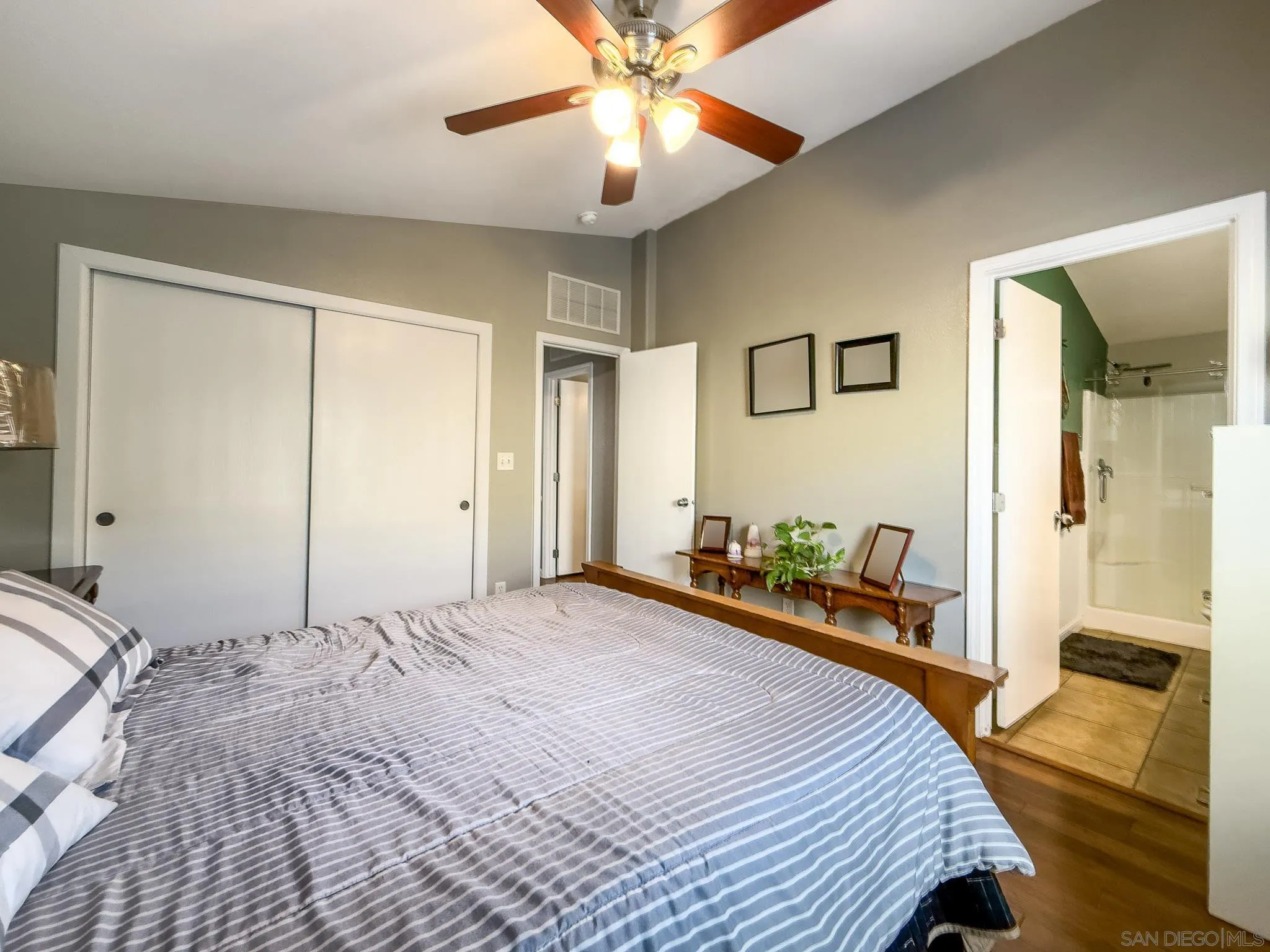 https://cdn.realtyfeed.com/cdn/127/260014876/04ac86d9d0b65d616b4922c87e3fdb32.webp