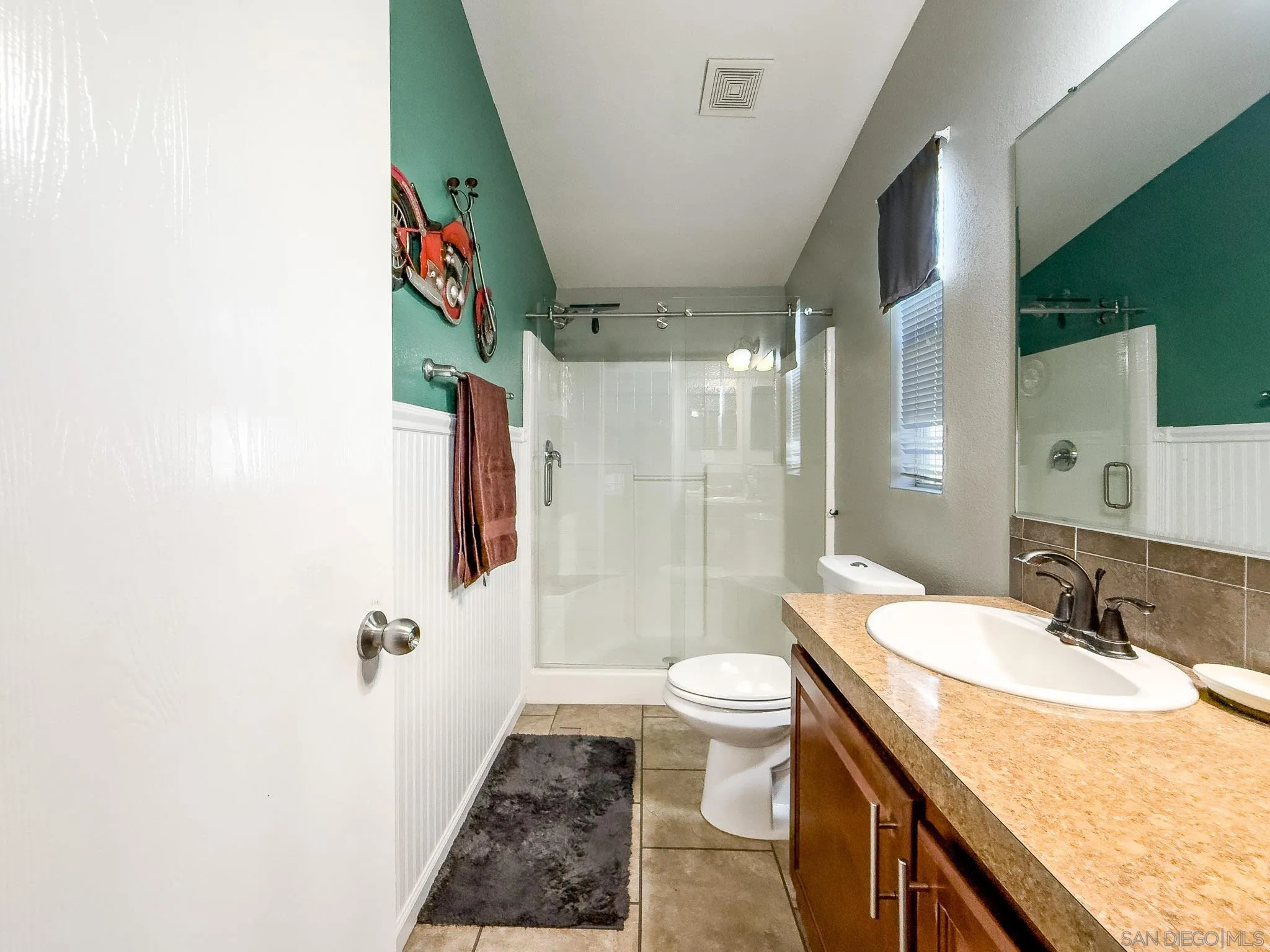 https://cdn.realtyfeed.com/cdn/127/260014876/7eb32d1c276eba2cdbf88a8f5a8e43b3.webp