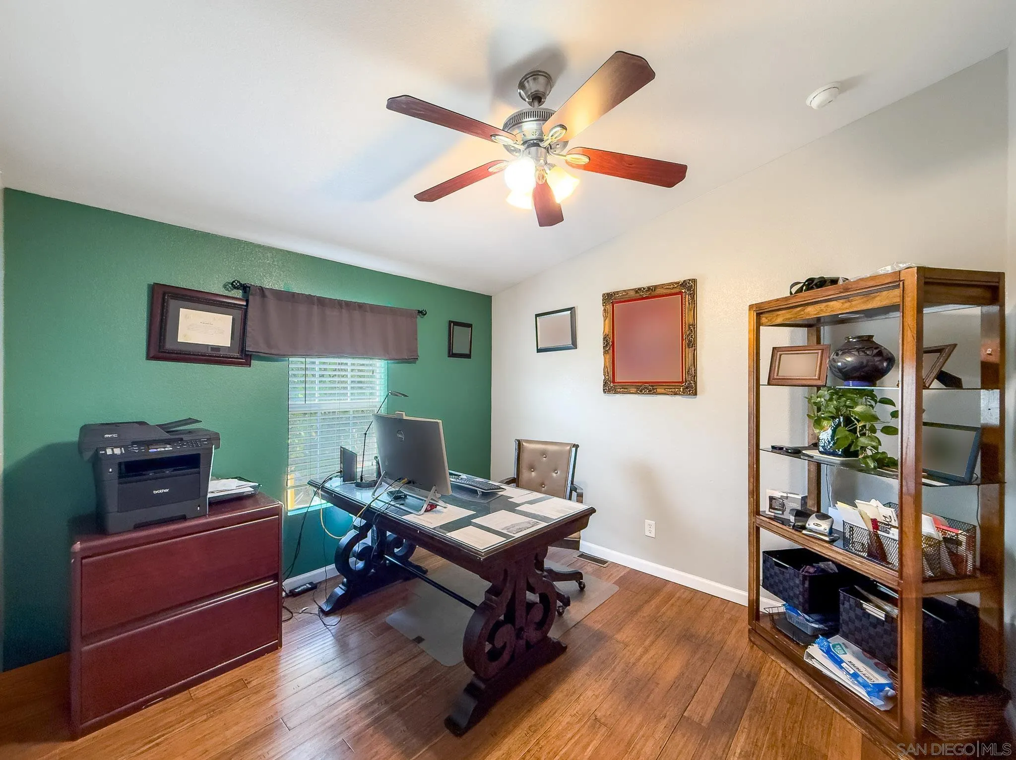 https://cdn.realtyfeed.com/cdn/127/260014876/910ac41faa69cf9b6f2bb05ce29dd92d.webp