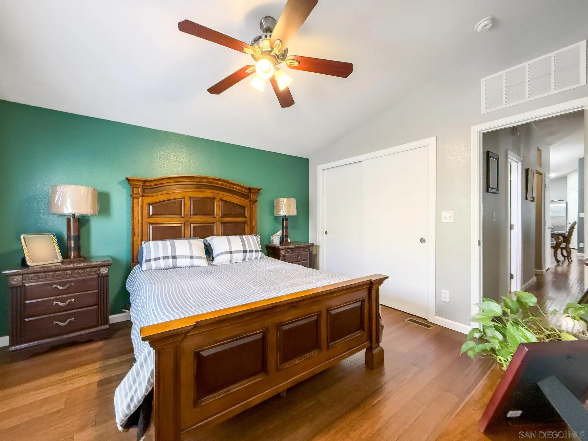 https://cdn.realtyfeed.com/cdn/127/260014876/fd58e527fd4a99ae16a5d1173231e22e.webp