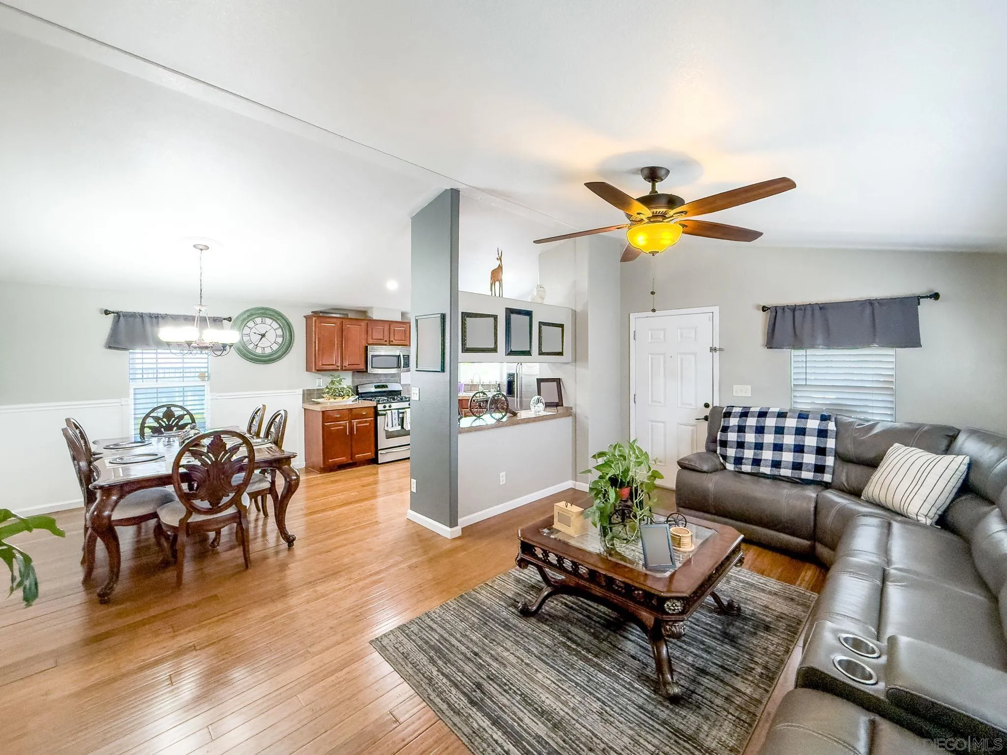 https://cdn.realtyfeed.com/cdn/127/260014876/fe9a70647eb9bac95344378f0658868c.webp