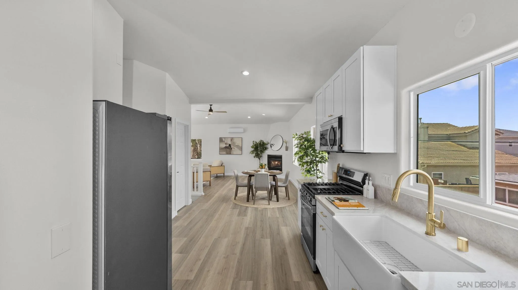 https://cdn.realtyfeed.com/cdn/127/260014877/3af8d9d05d6b17a0de785d779d4fbdeb.webp