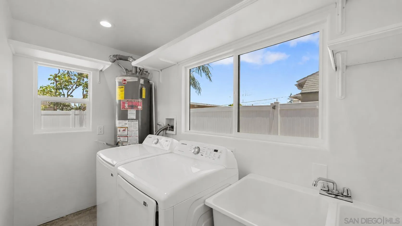 https://cdn.realtyfeed.com/cdn/127/260014877/5d039c217c3ce30e408abb61ecf761aa.webp