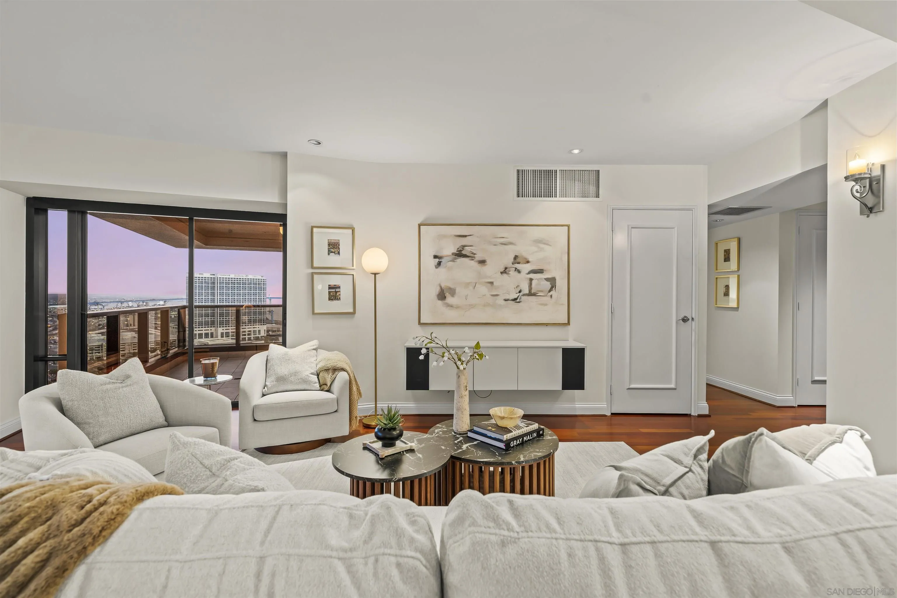 Photo #12: 260014878 Listing: Photo #12