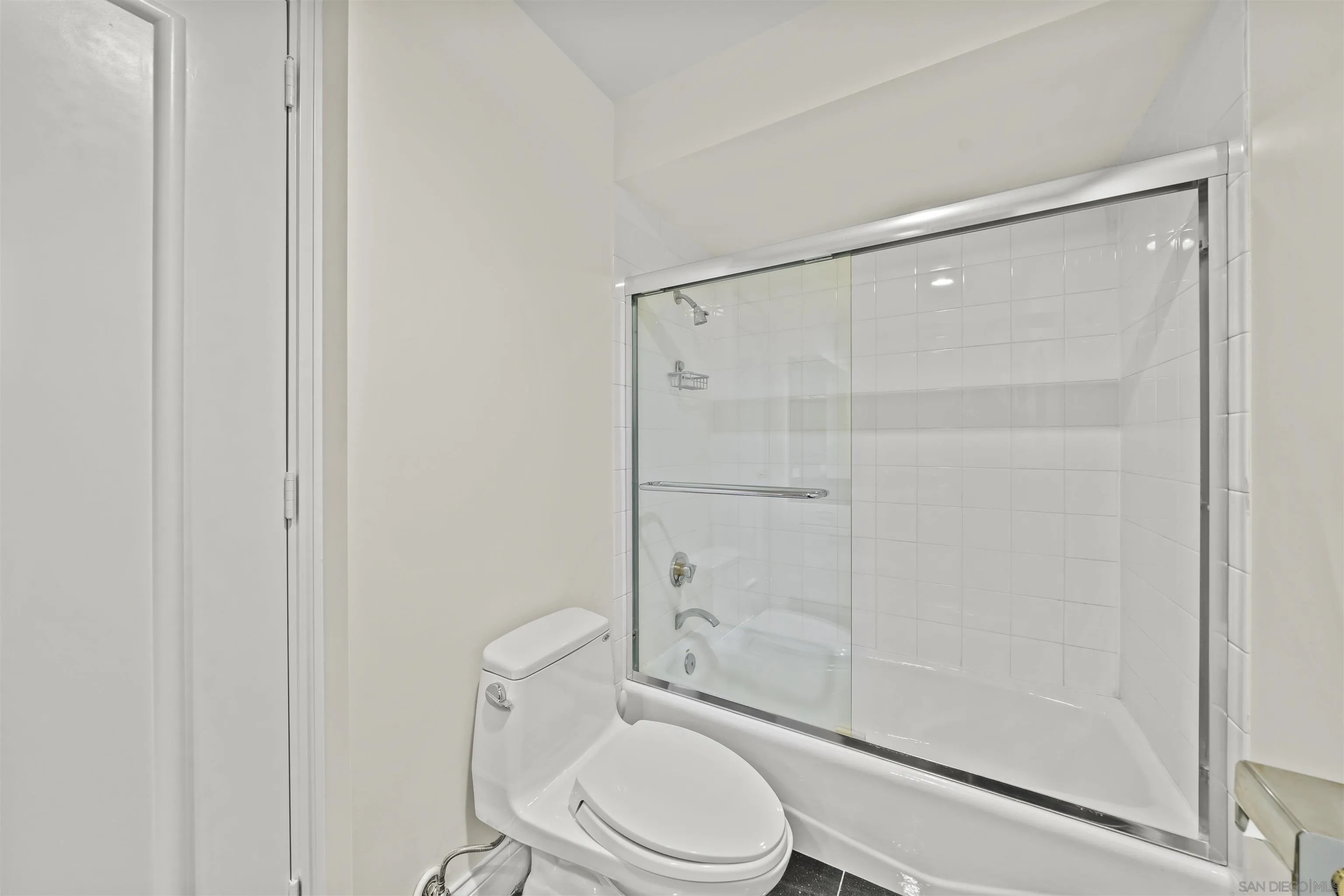 Photo #34: 260014878 Listing: Photo #34