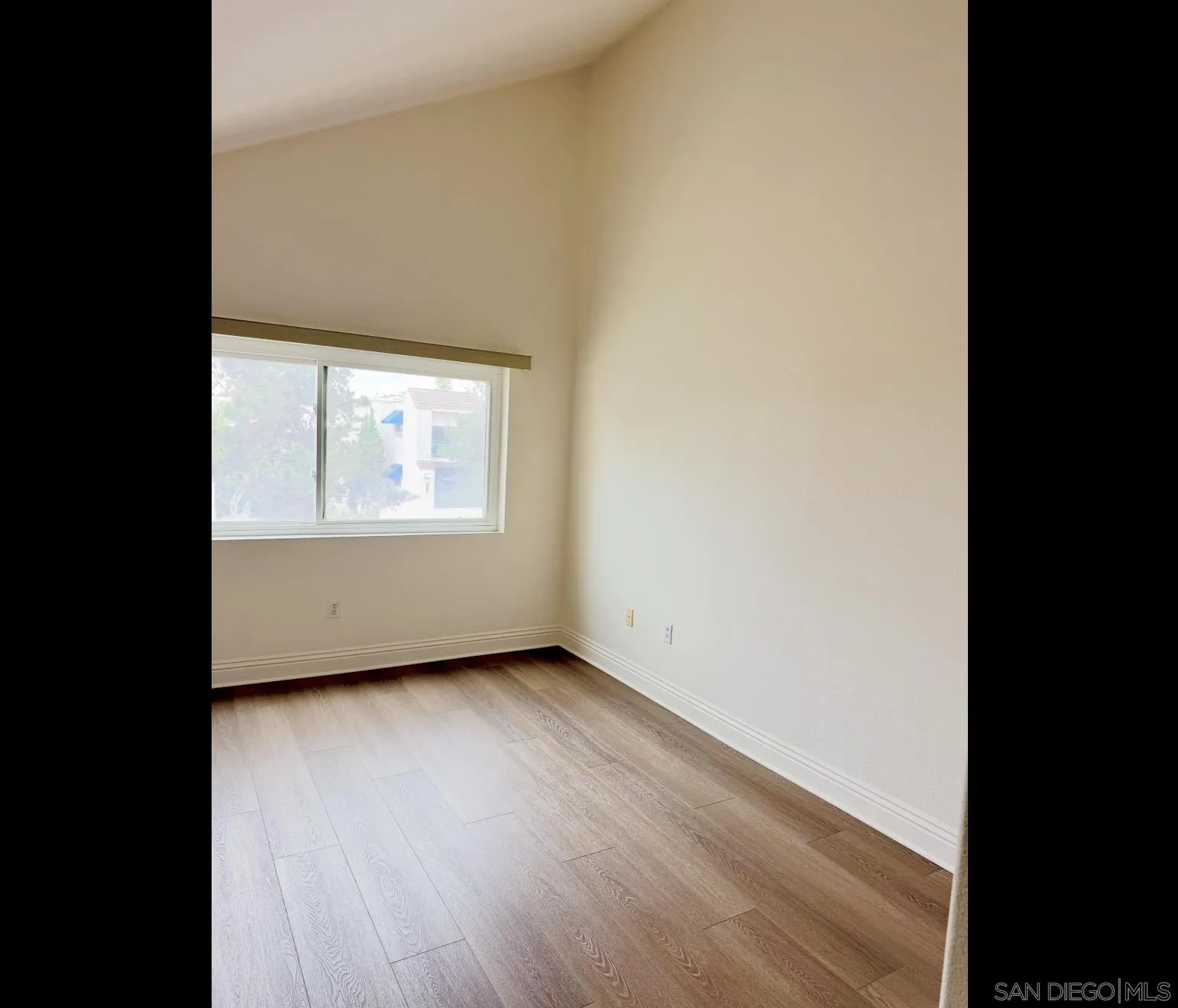 https://cdn.realtyfeed.com/cdn/127/260014879/1a1c3027f48ceea9fe859793d6bf5ed6.webp