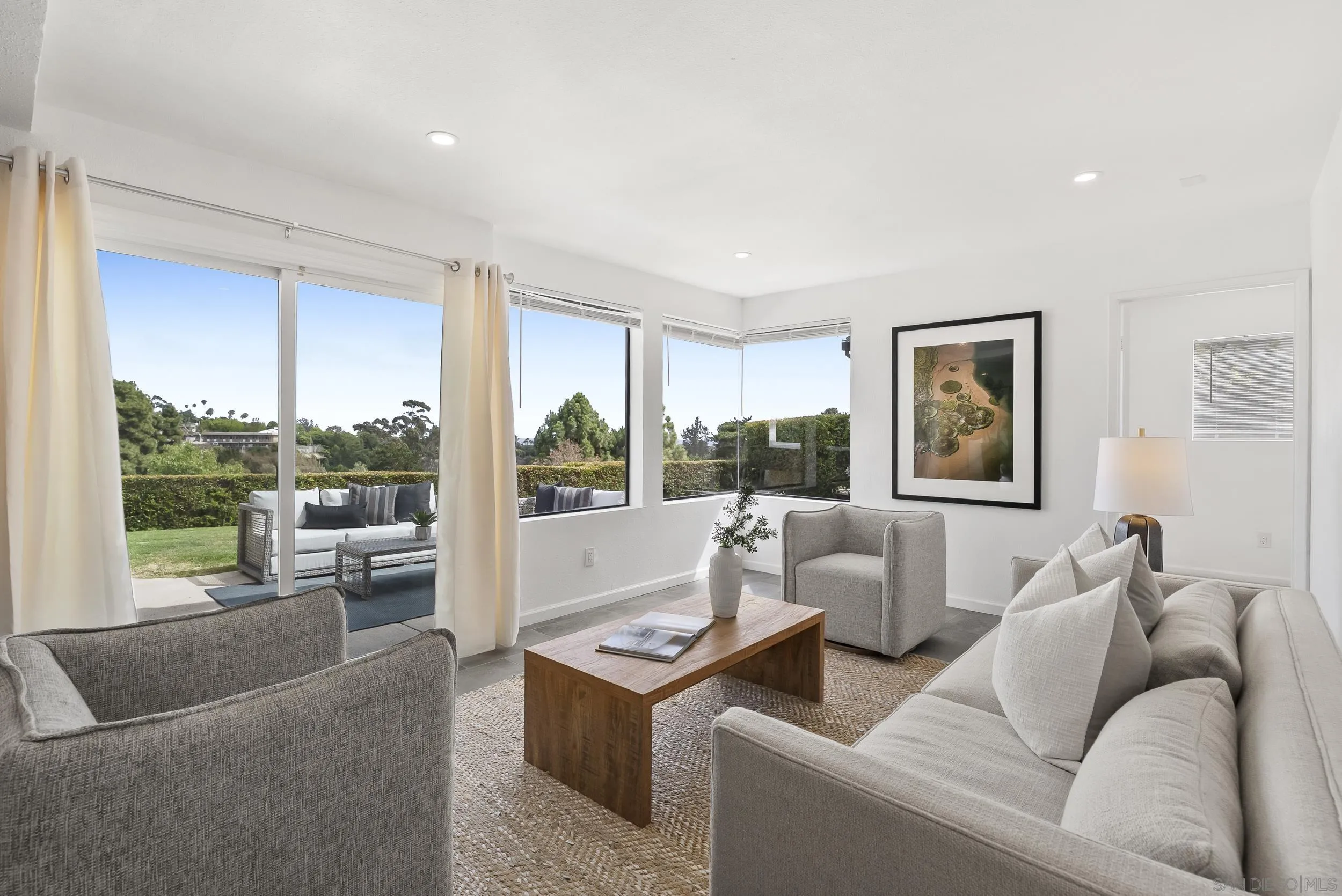 https://cdn.realtyfeed.com/cdn/127/260014880/15707035474e30f12602c0f78540366d.webp